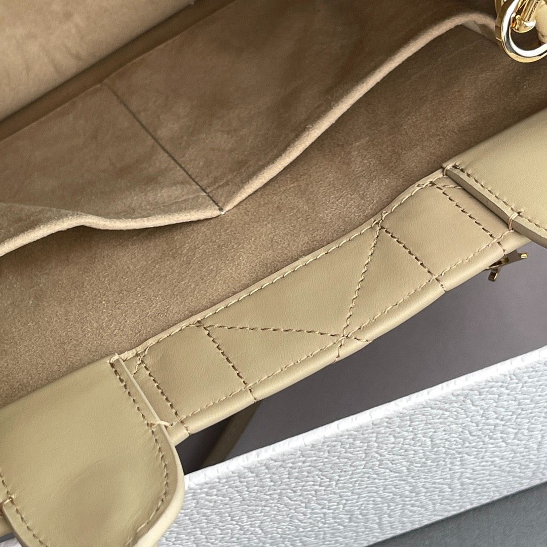 069 97123254 size 26.5×21×14cm