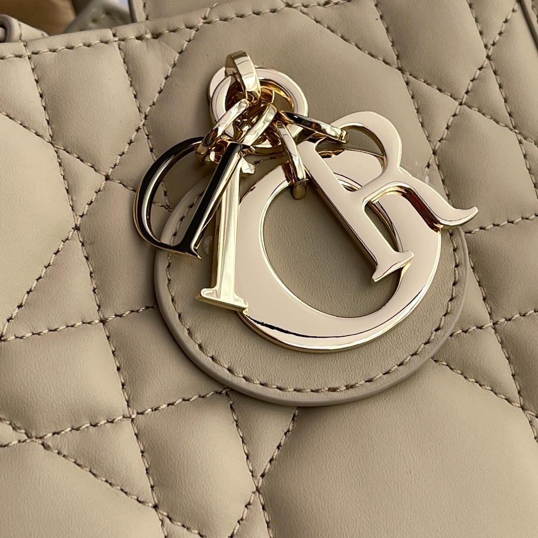 069 97123254 size 26.5×21×14cm