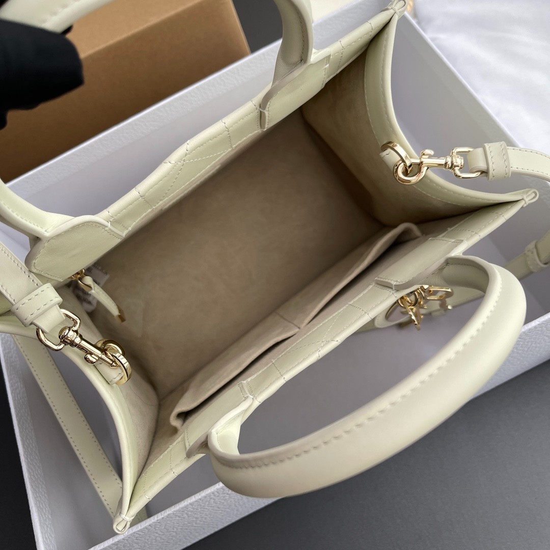 067 97123254 size 26.5×21×14cm