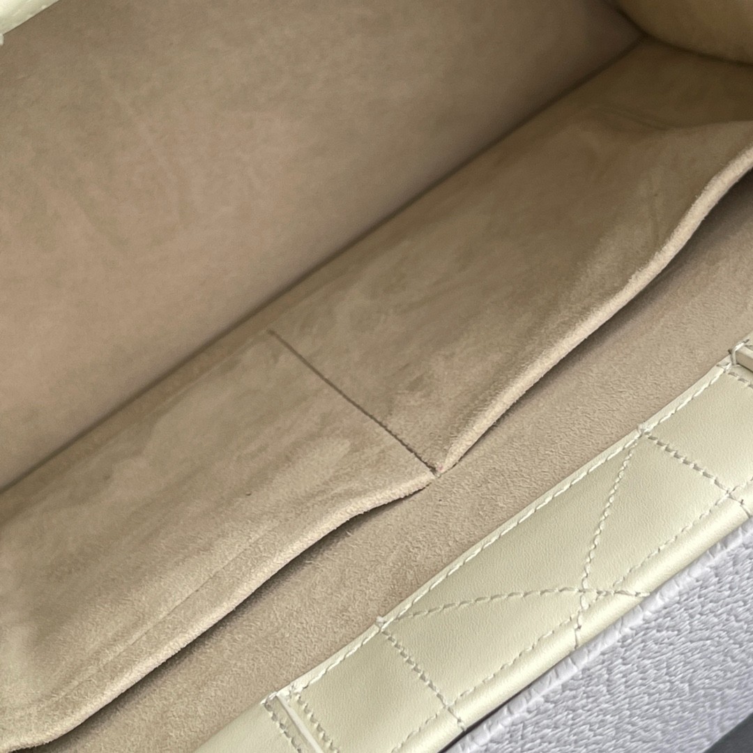 067 97123254 size 26.5×21×14cm