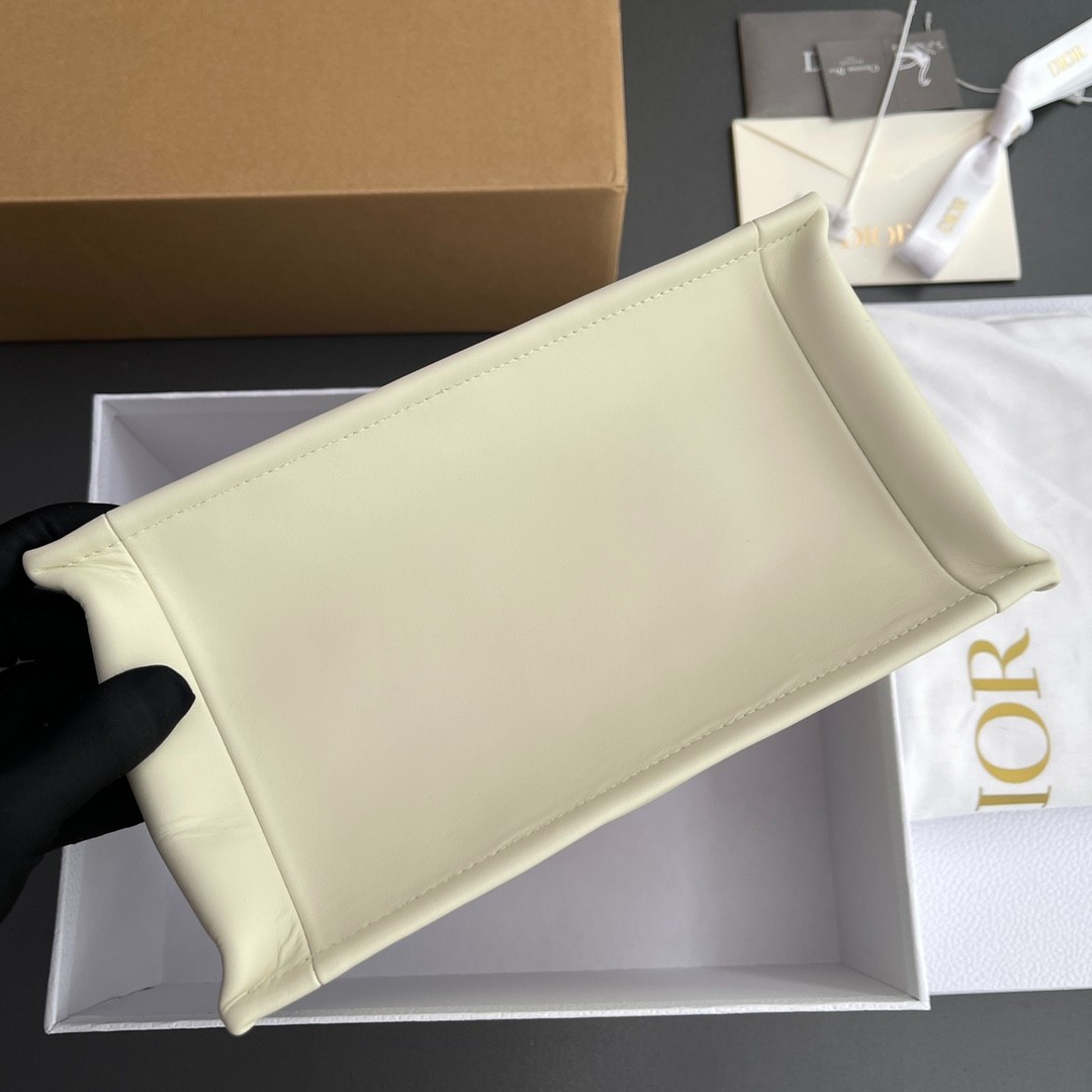 067 97123254 size 26.5×21×14cm