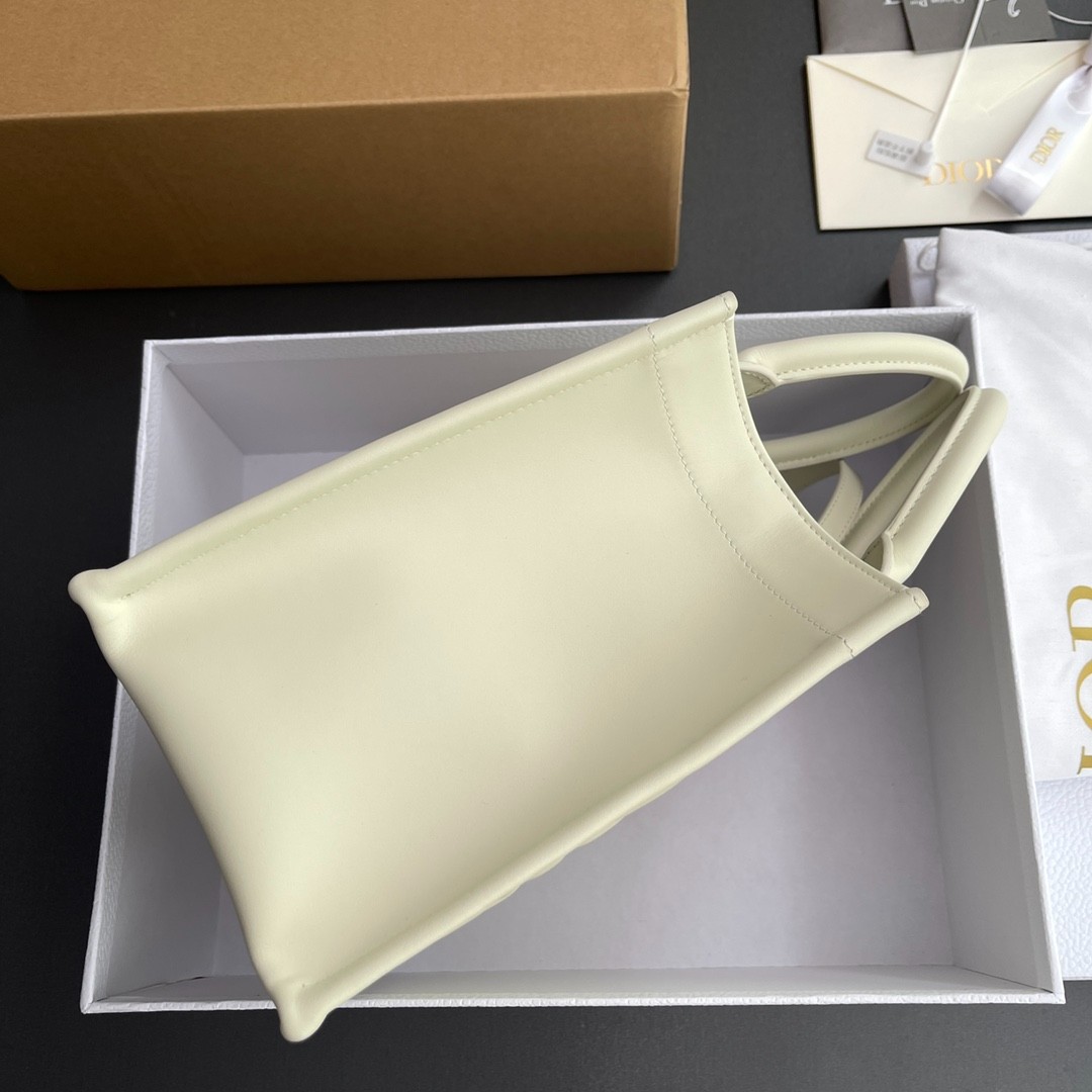067 97123254 size 26.5×21×14cm
