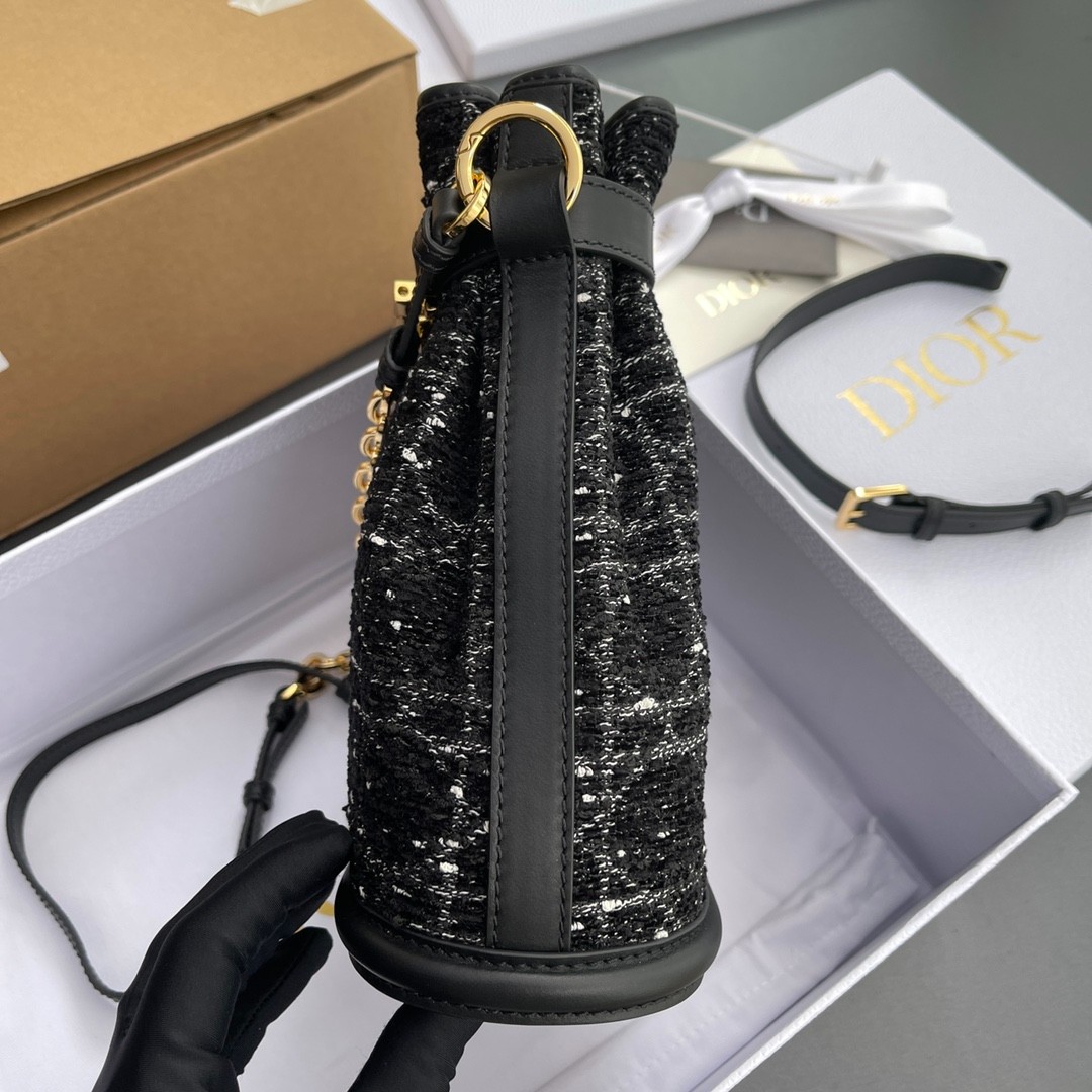 065 84123218 size 24.5×25×11cm