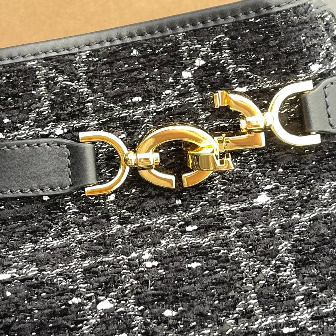 065 84123218 size 24.5×25×11cm
