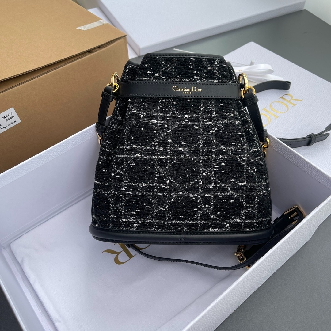 065 84123218 size 24.5×25×11cm