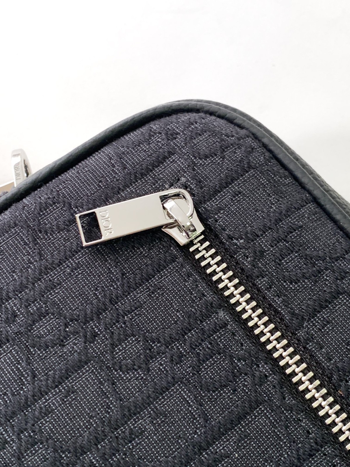 003 34123117 size 24x15.5x5.5cm