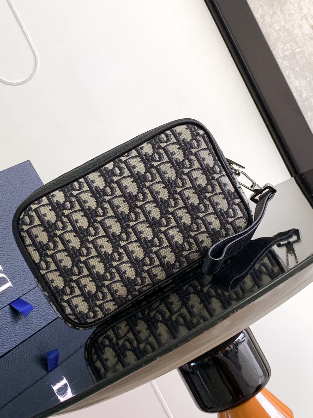 002 34123117 size 24x15.5x5.5cm