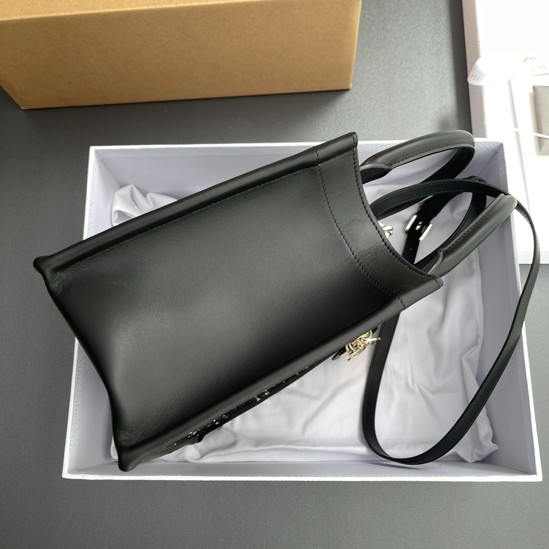 063 82123214 size 26.5×21×14cm