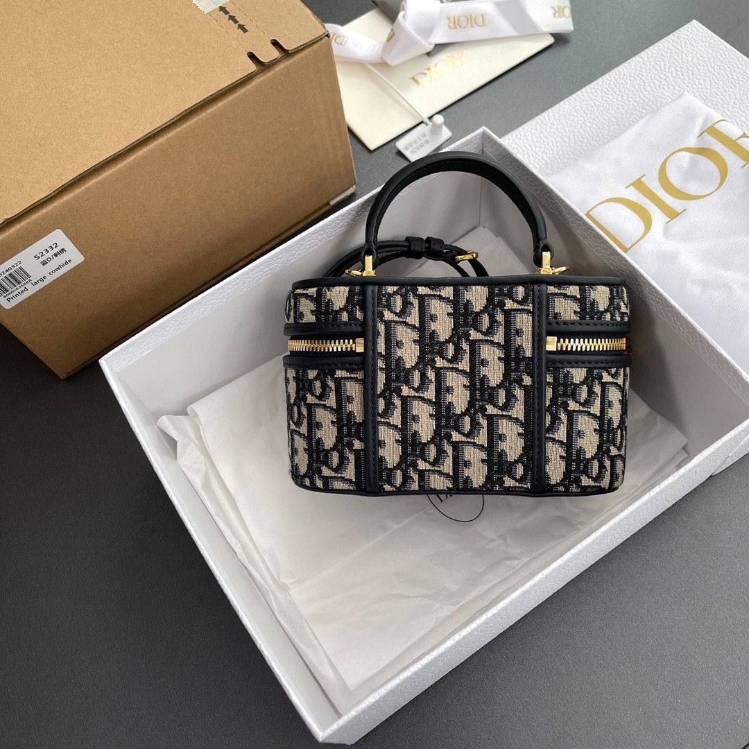 060 67123194 size 17×10.5×8cm