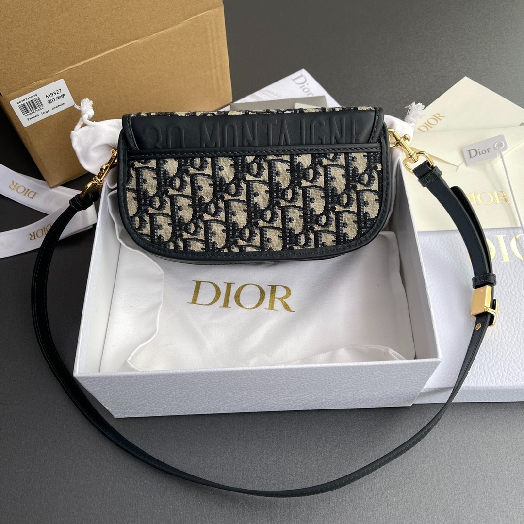 057 75123214 size 21×12×5.1cm