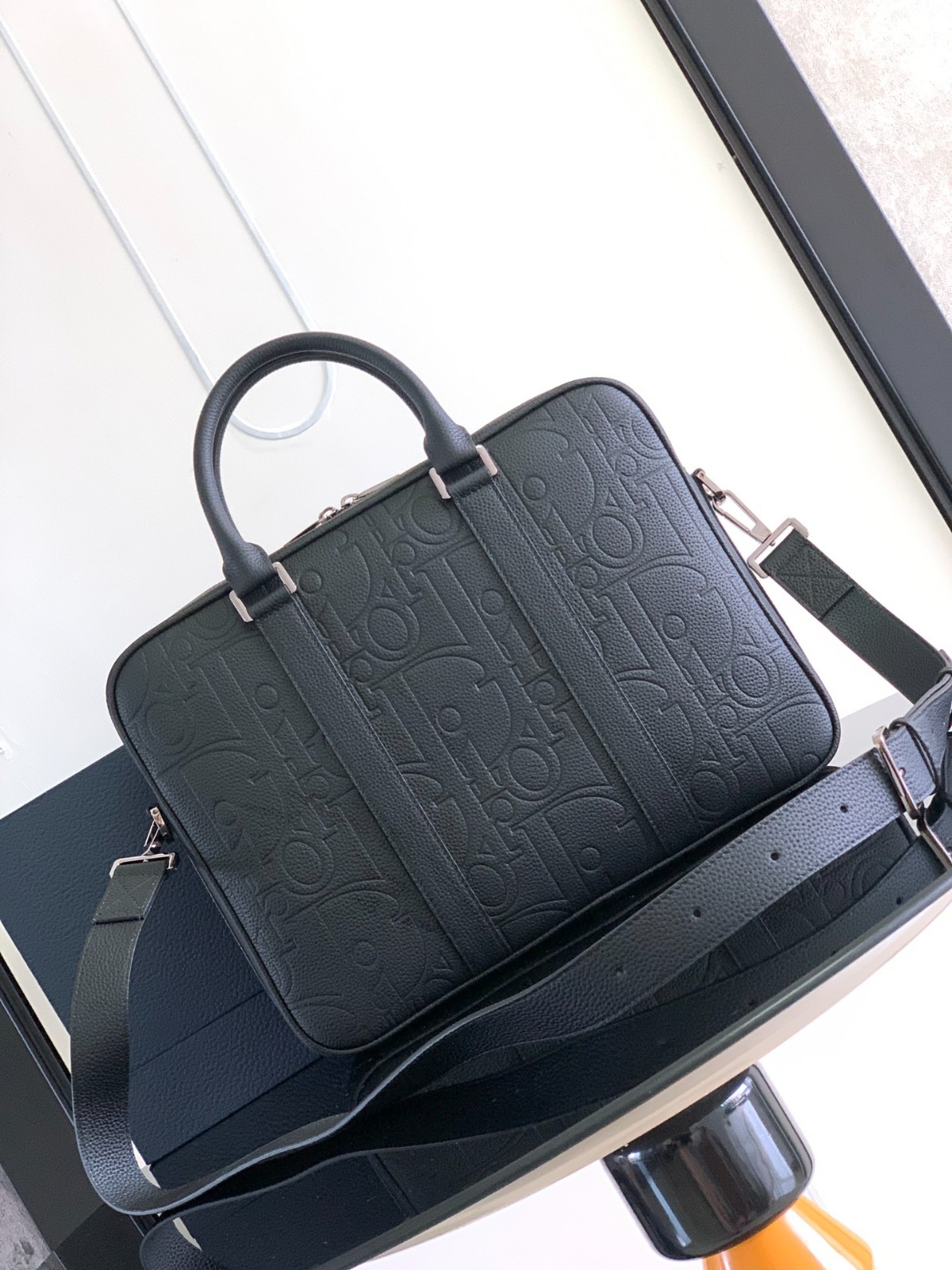 055 63123201 size 37x28x6cm