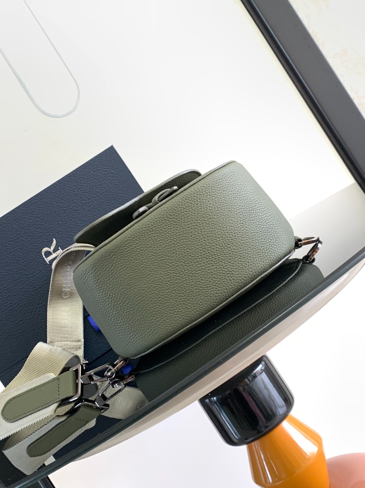 051 74123212 size 19x27.5x11.5cm