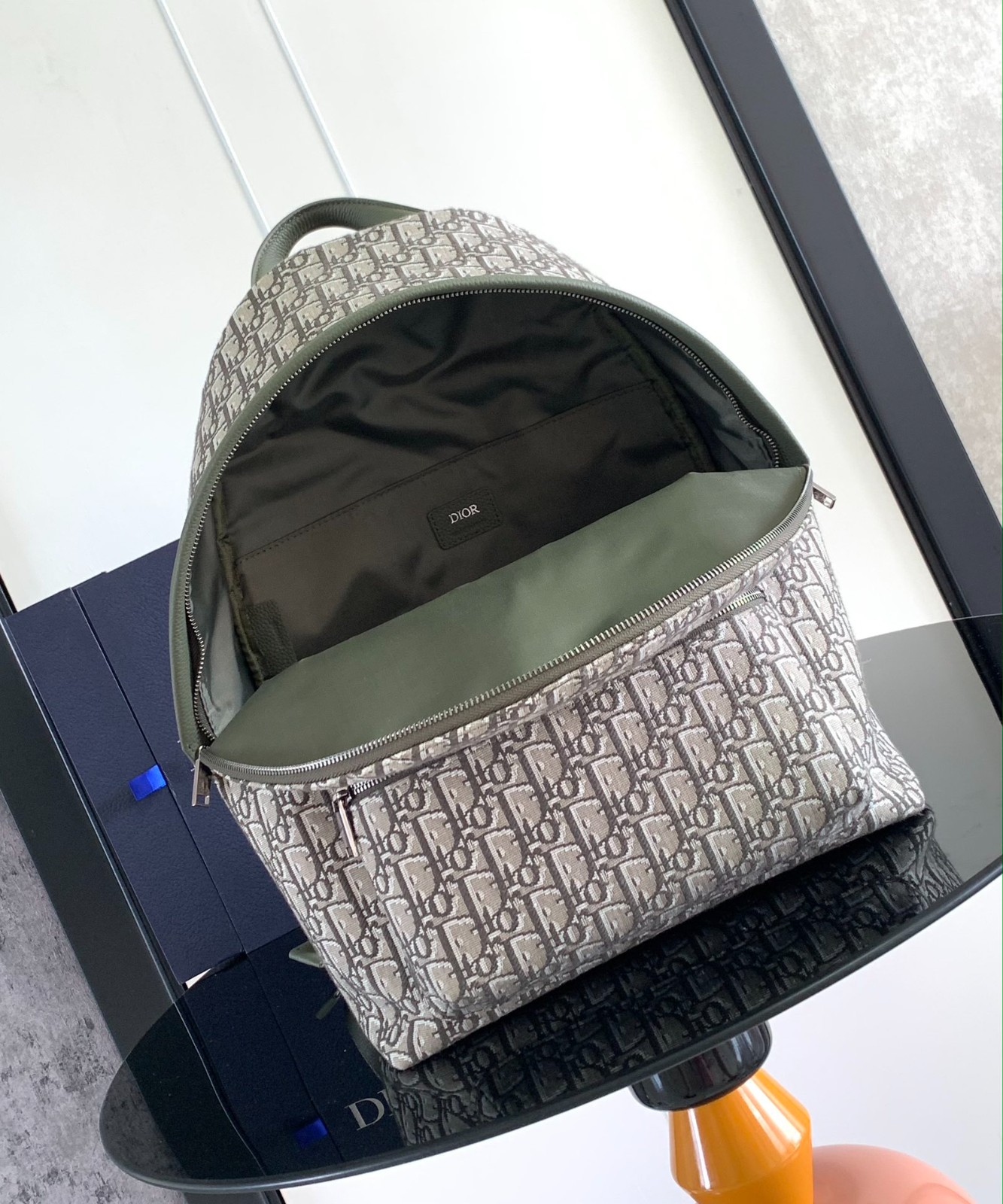 046 49123152 size 30x42x15cm