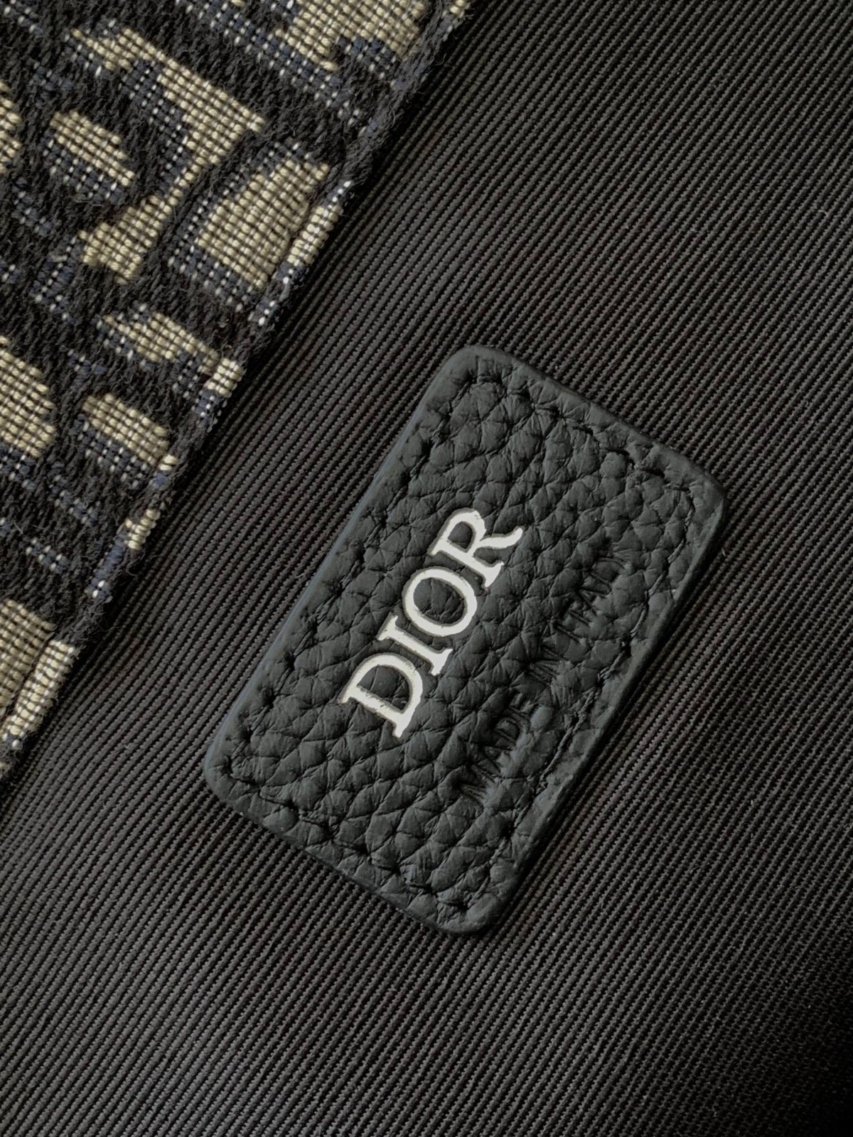 042 72123204 size 26.5x41.5x17.5cm