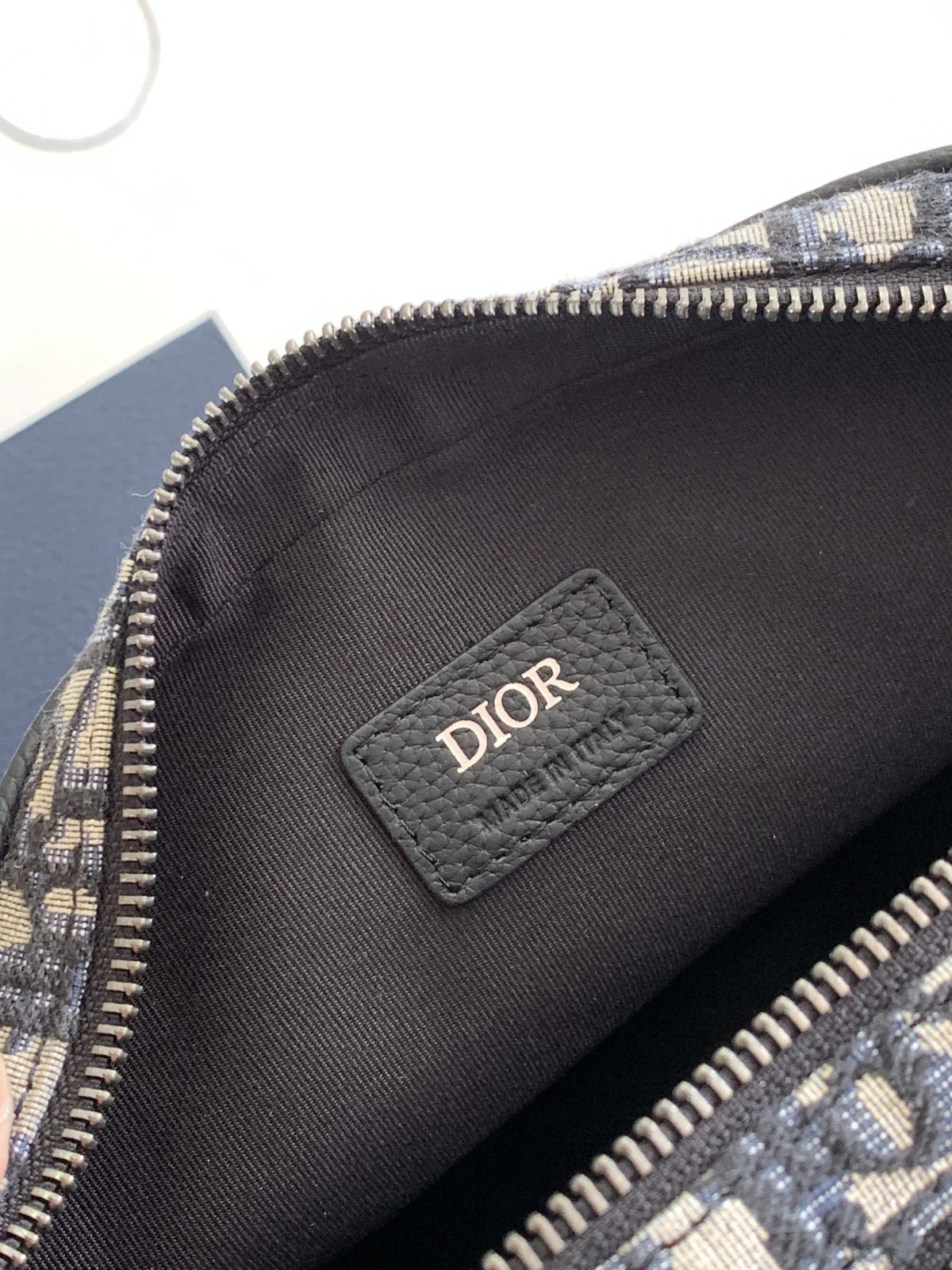 021 53123167 size 26x17x7cm