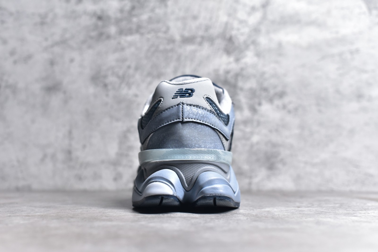 055 24123090 size 36-45
