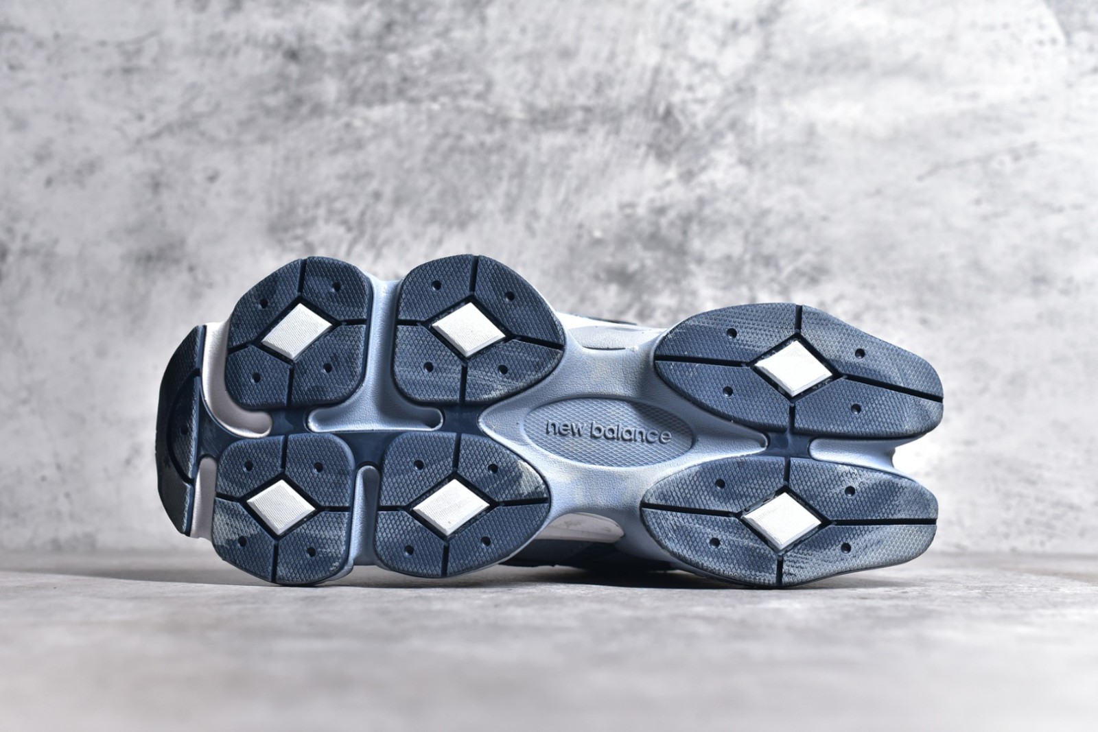 055 24123090 size 36-45