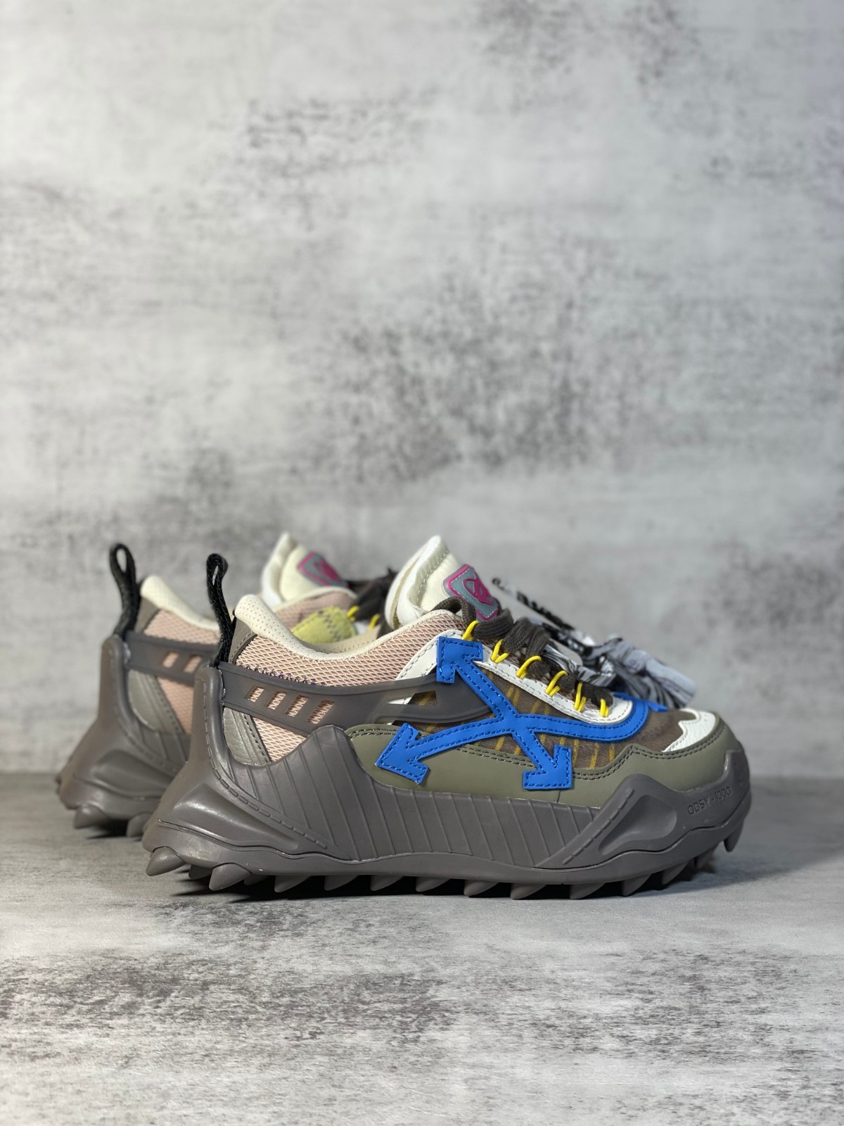 004 38123127 size 36-47