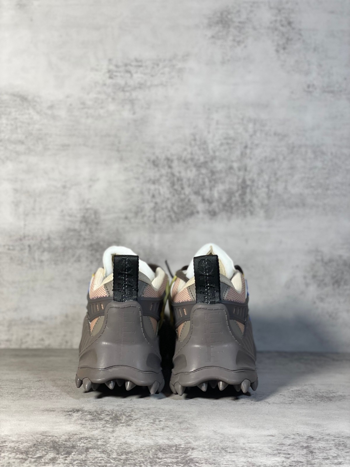 004 38123127 size 36-47