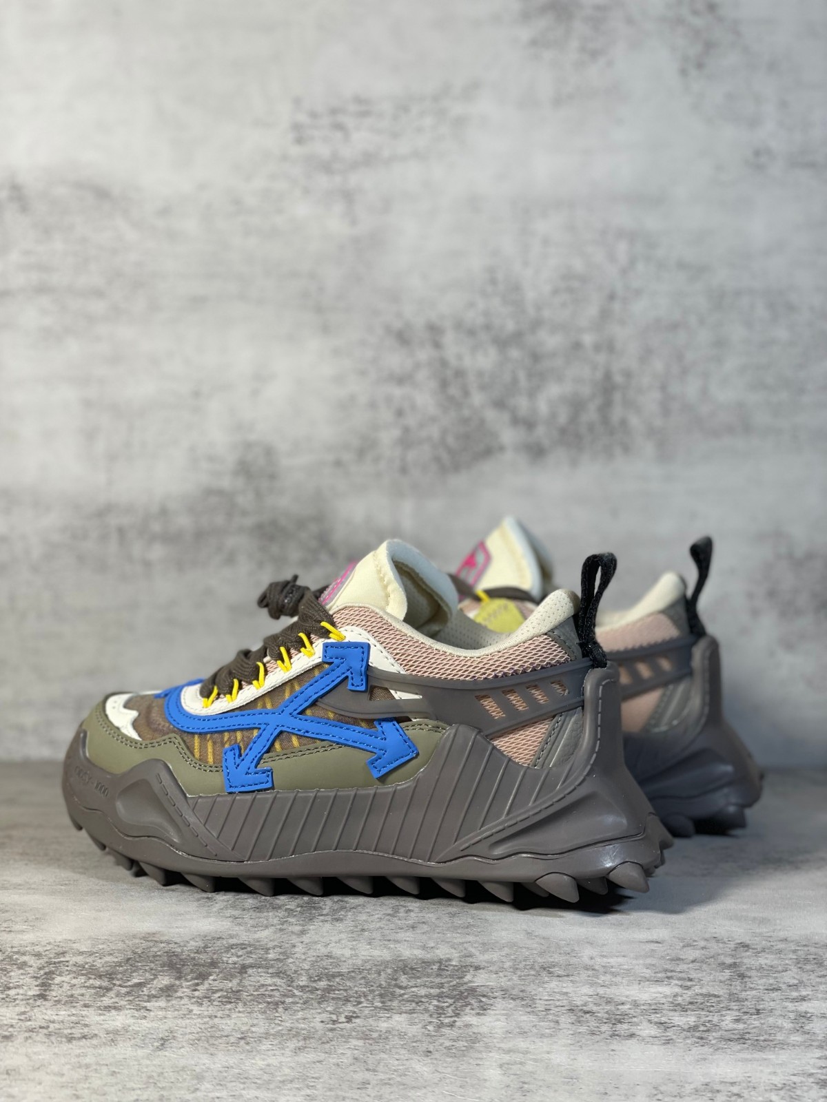004 38123127 size 36-47