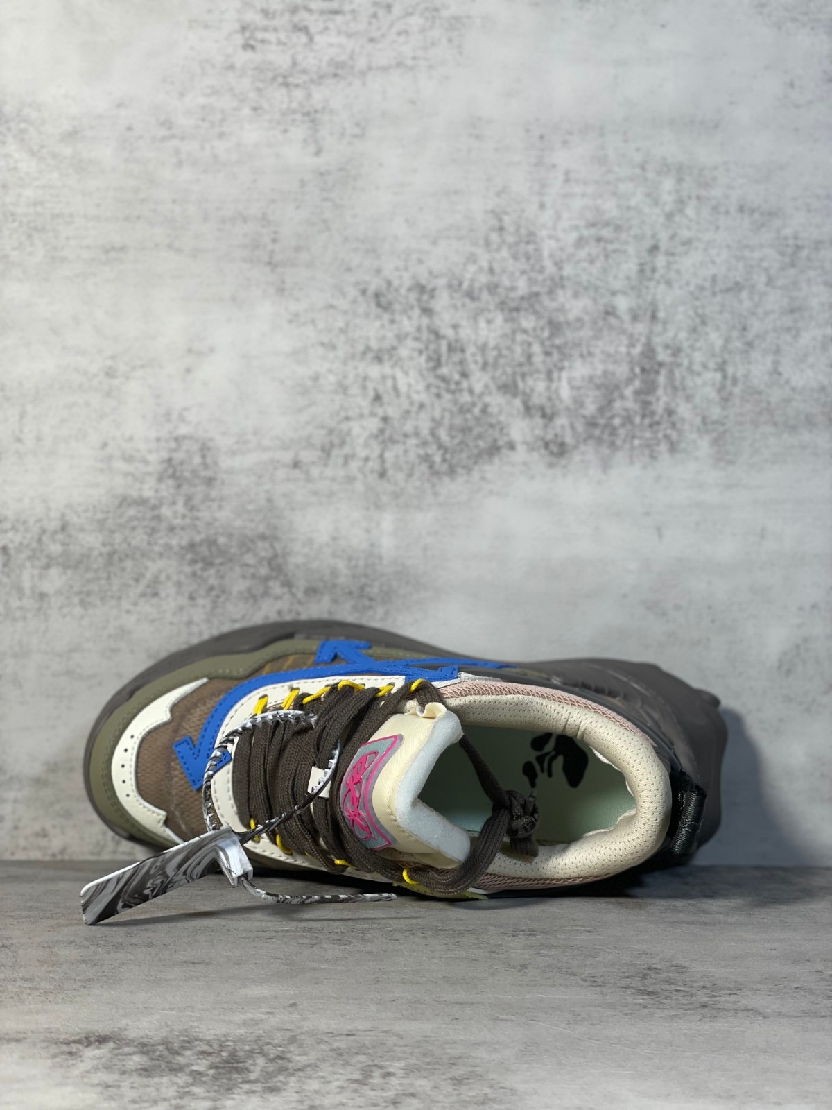 004 38123127 size 36-47