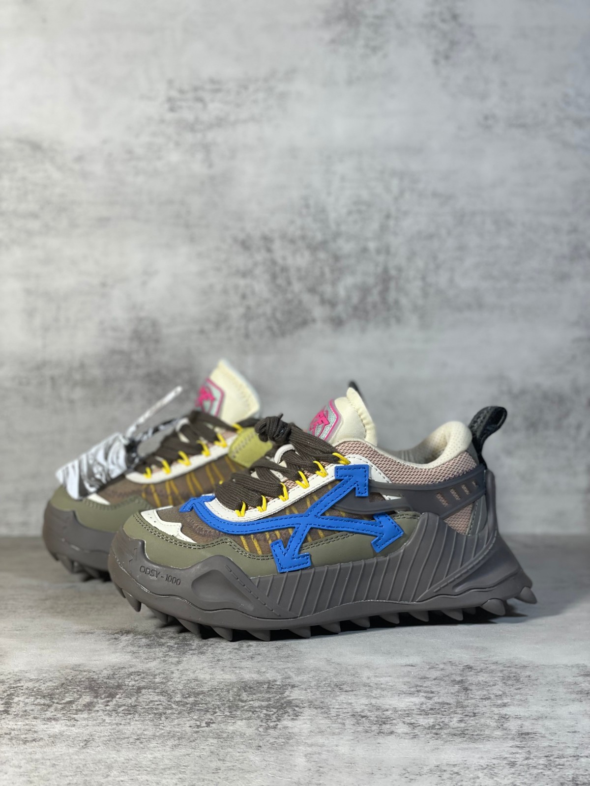 004 38123127 size 36-47
