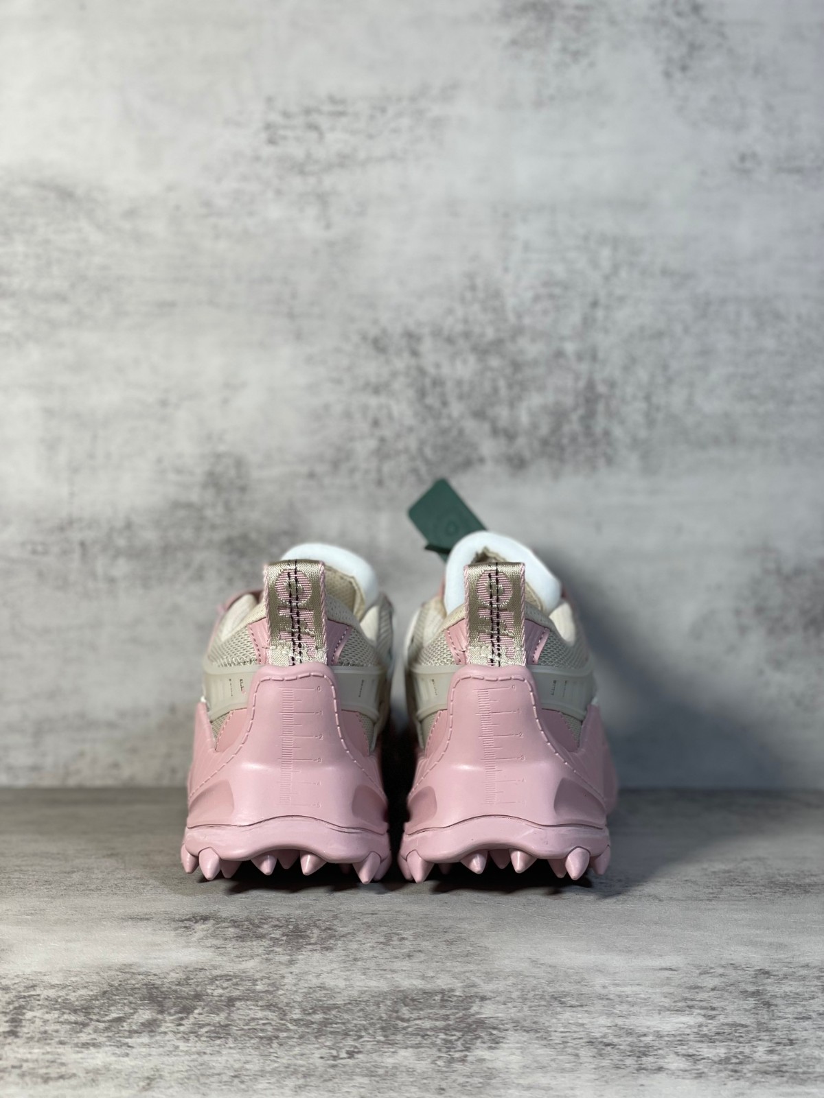 003 38123127 size 36-47
