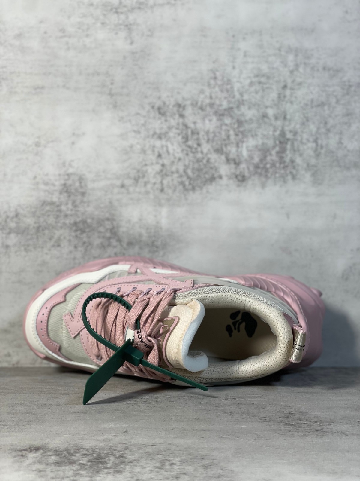 003 38123127 size 36-47