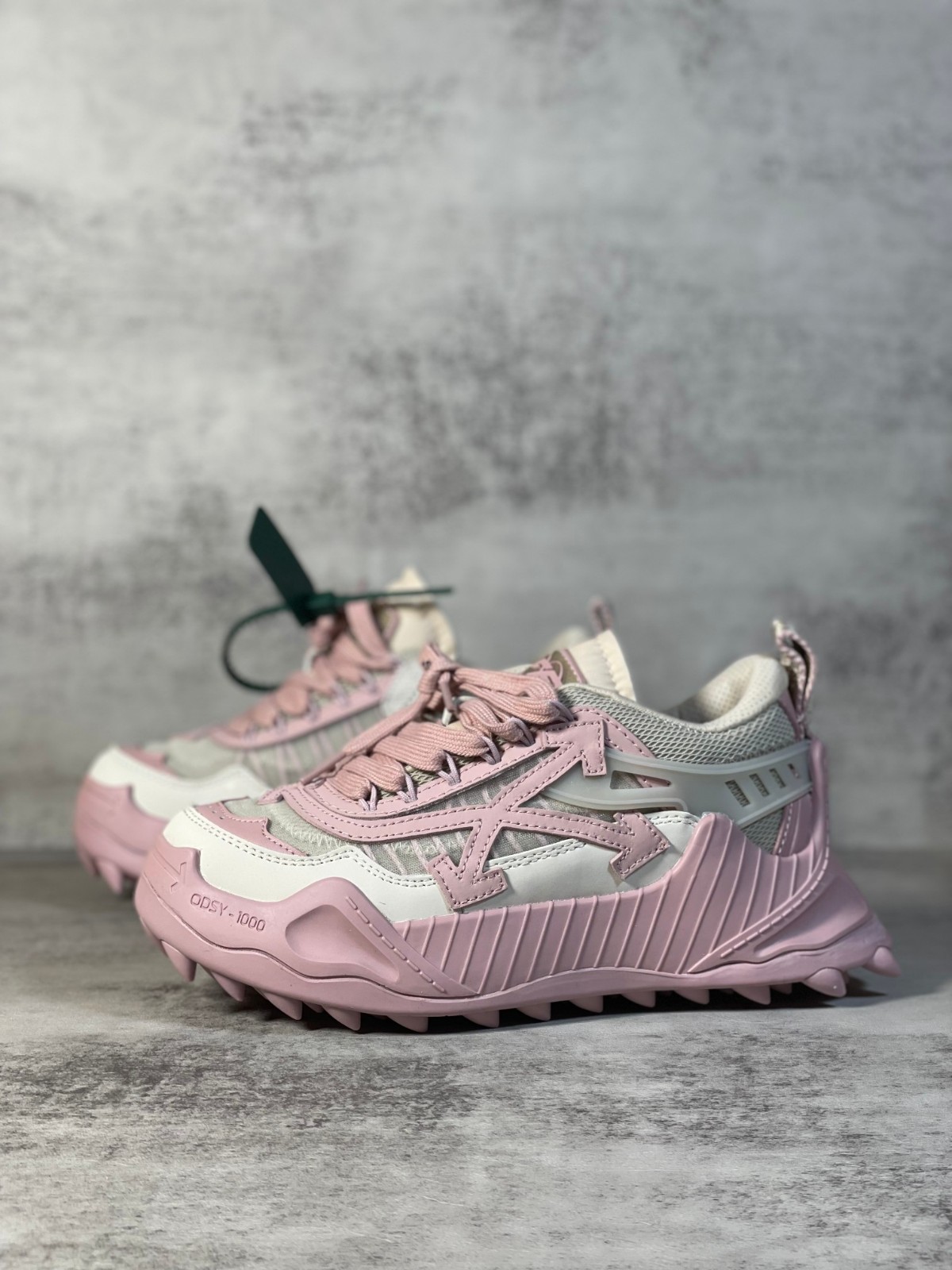 003 38123127 size 36-47