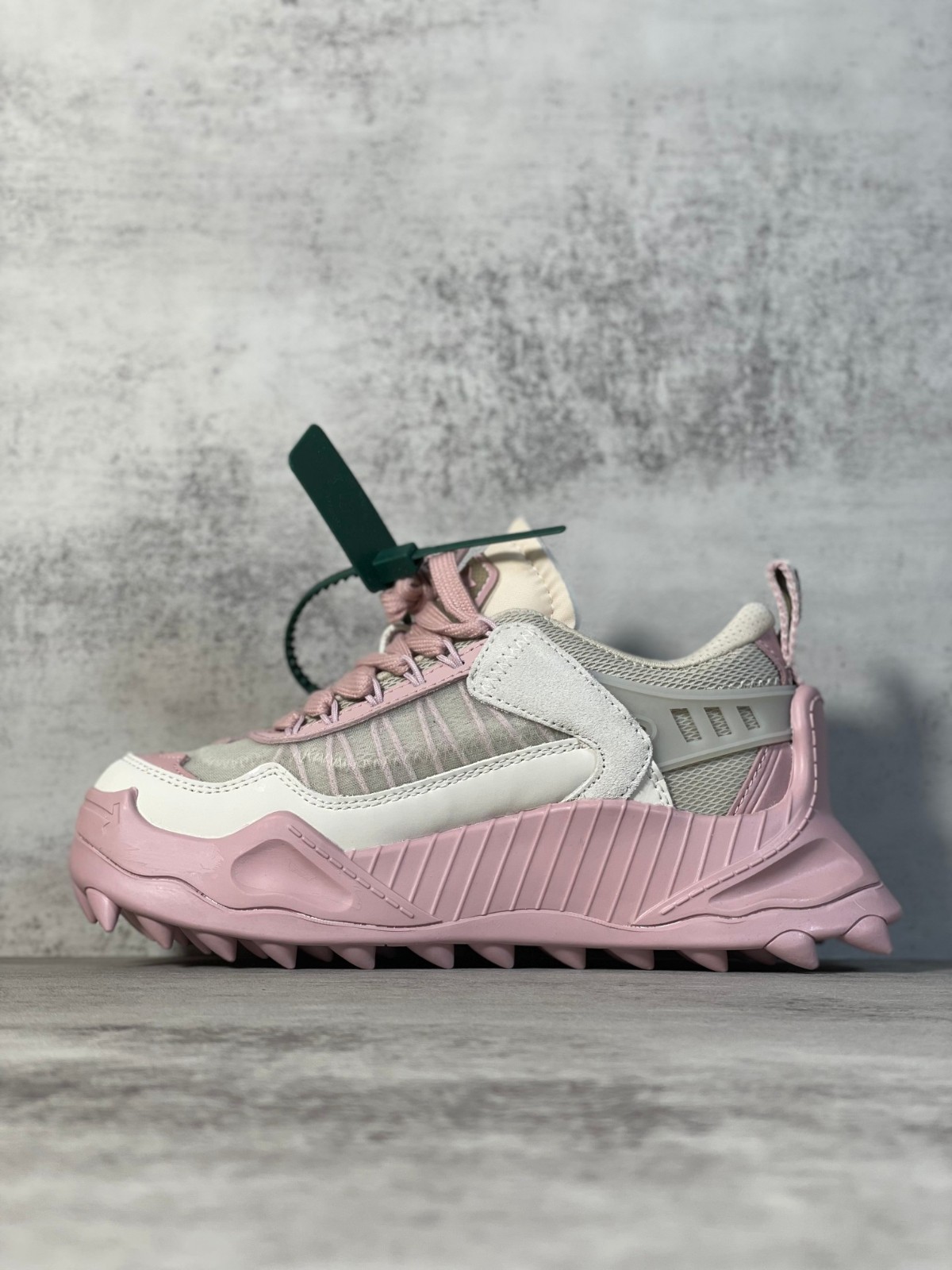 003 38123127 size 36-47