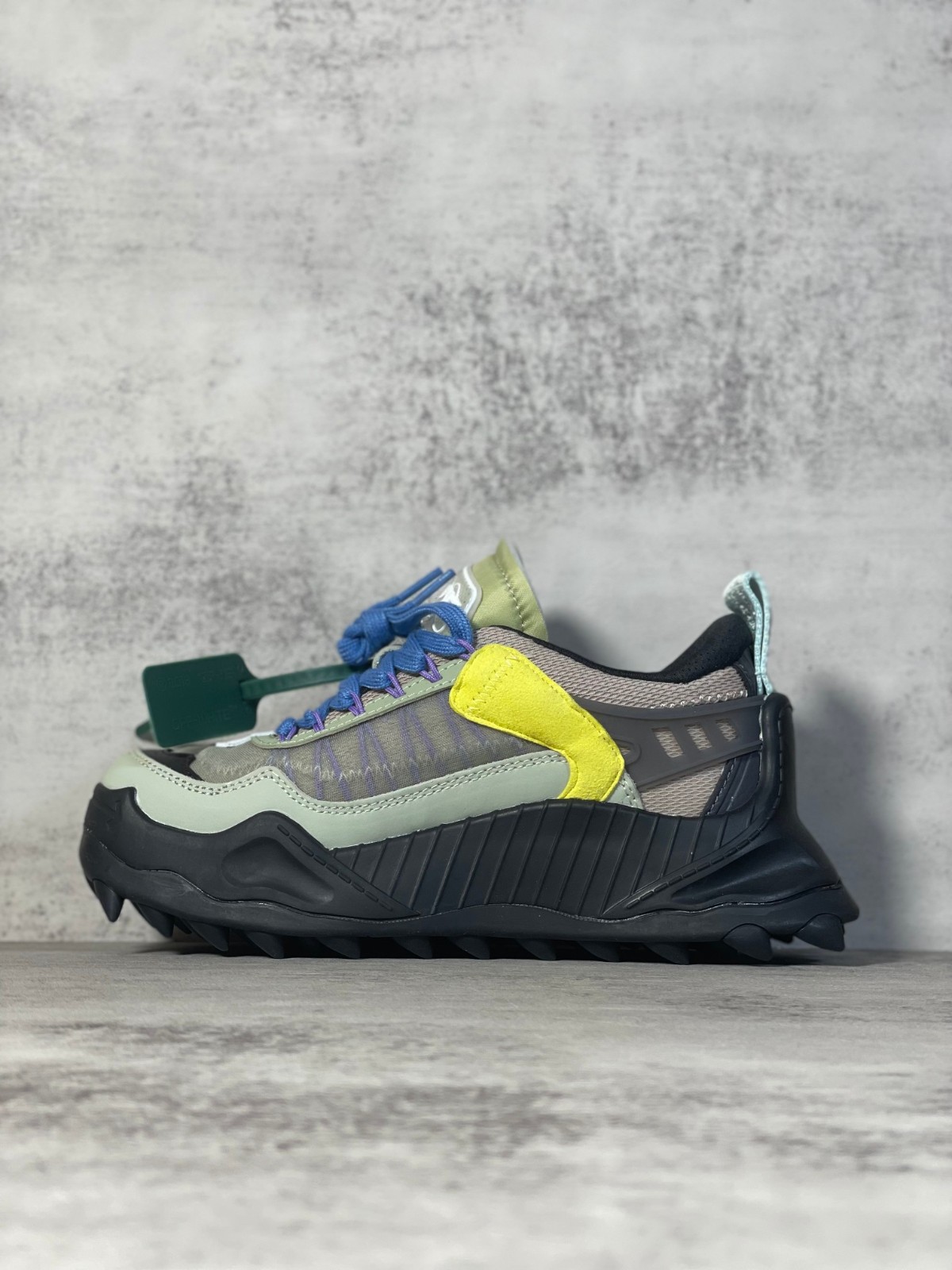 001 38123127 size 36-47