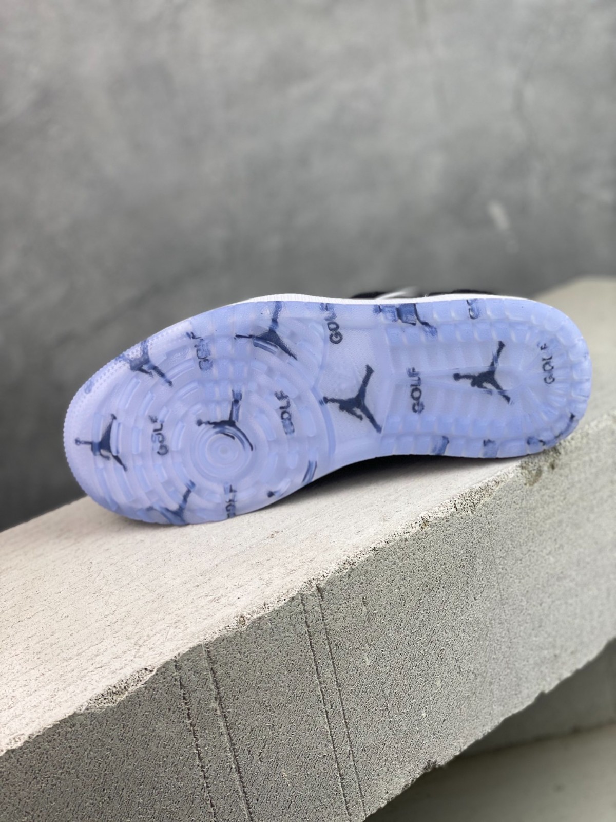 023 23123101 size 35.5-46