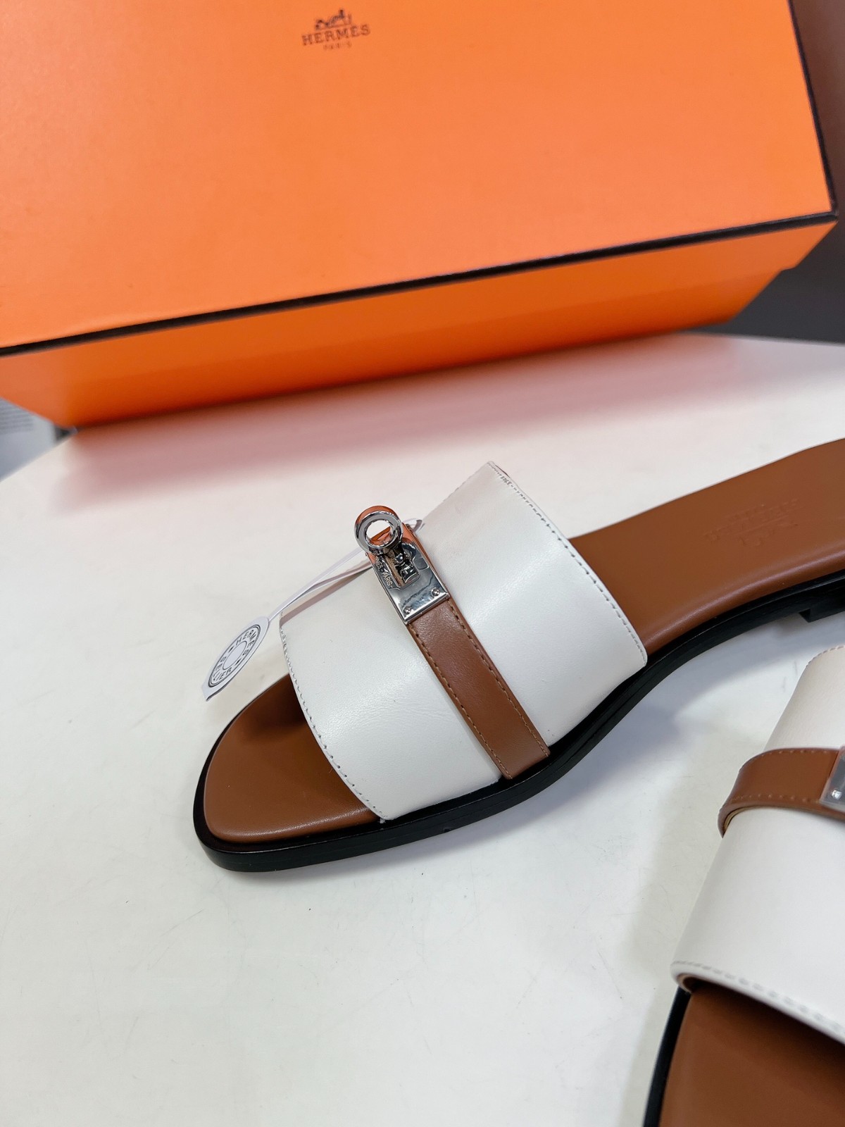 073 32123106 size 35-41