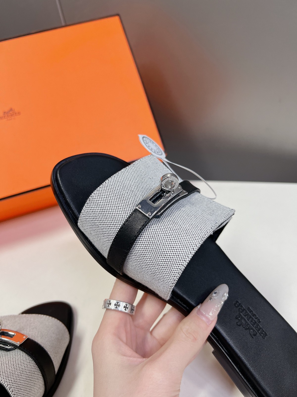 071 32123106 size 35-41