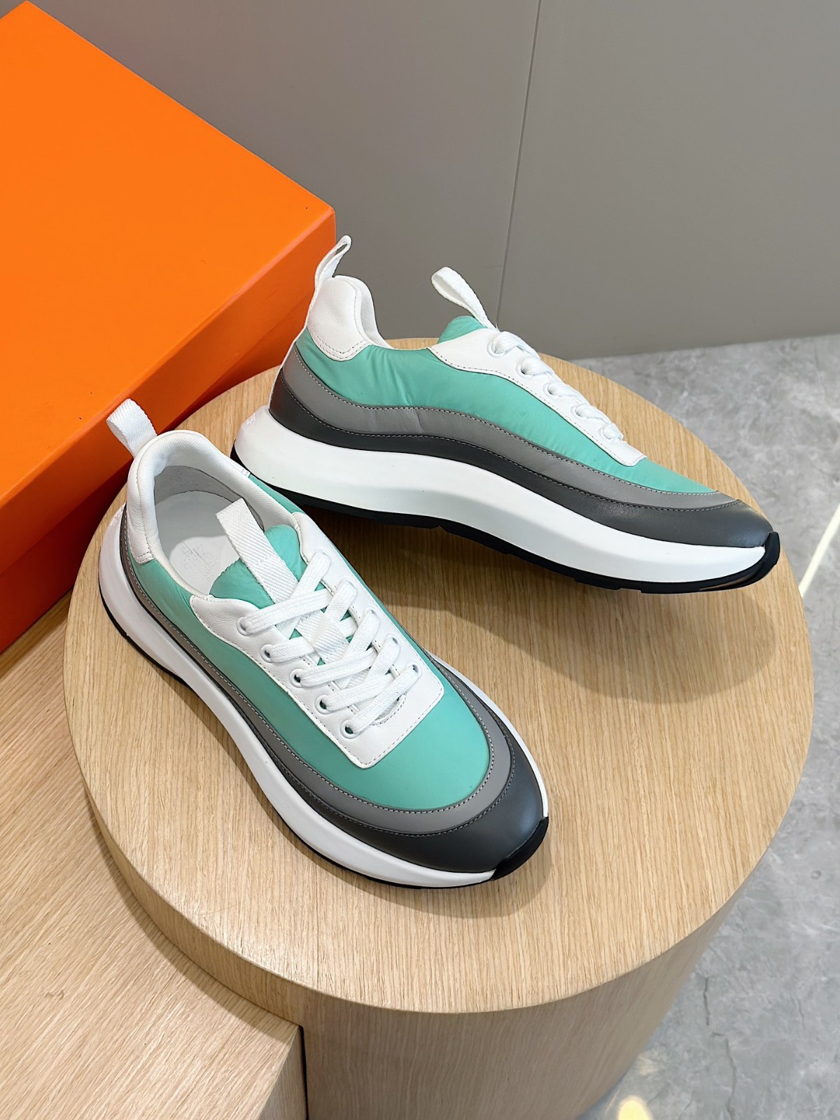 052 40123137 size 38-45
