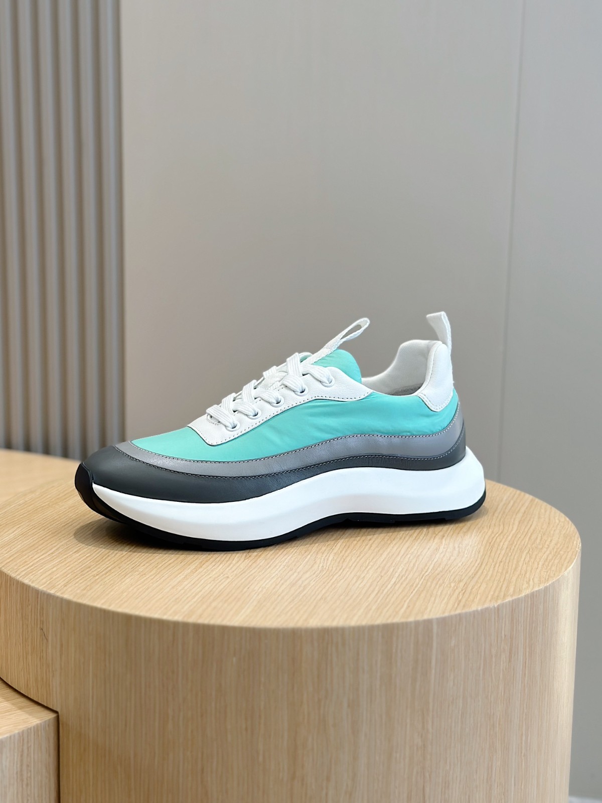052 40123137 size 38-45