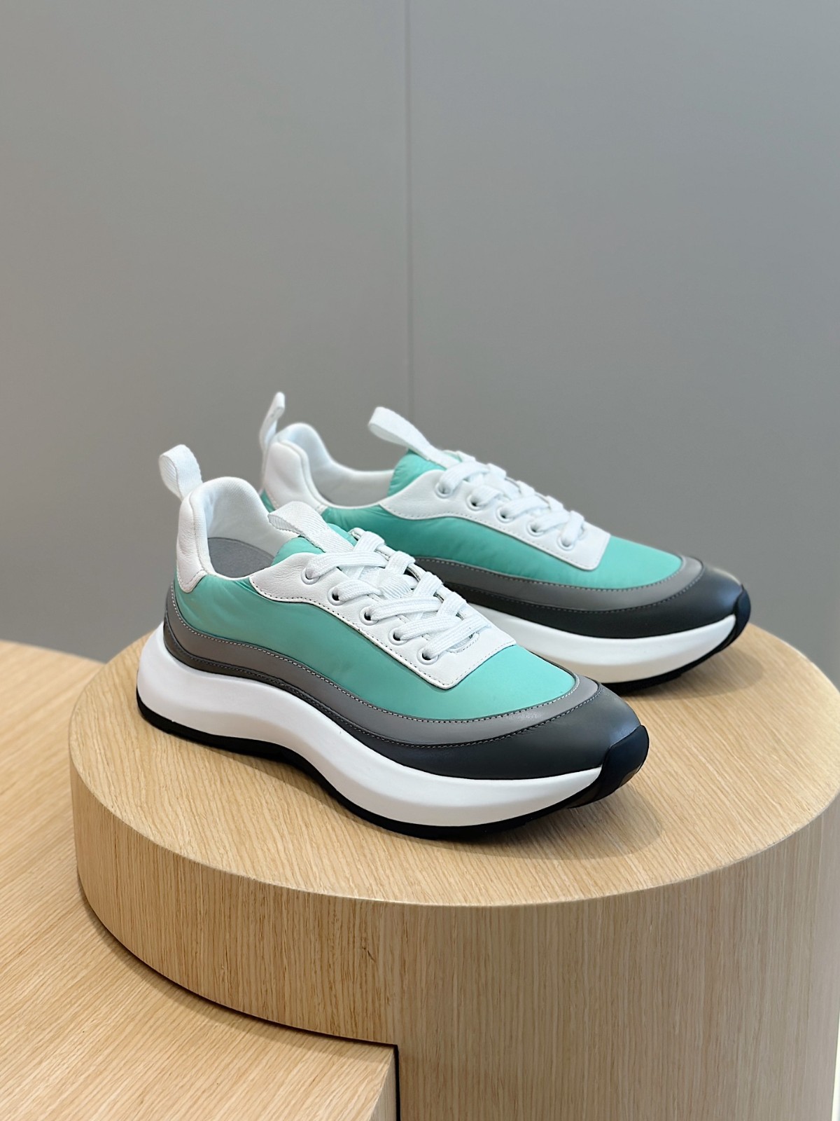 052 40123137 size 38-45