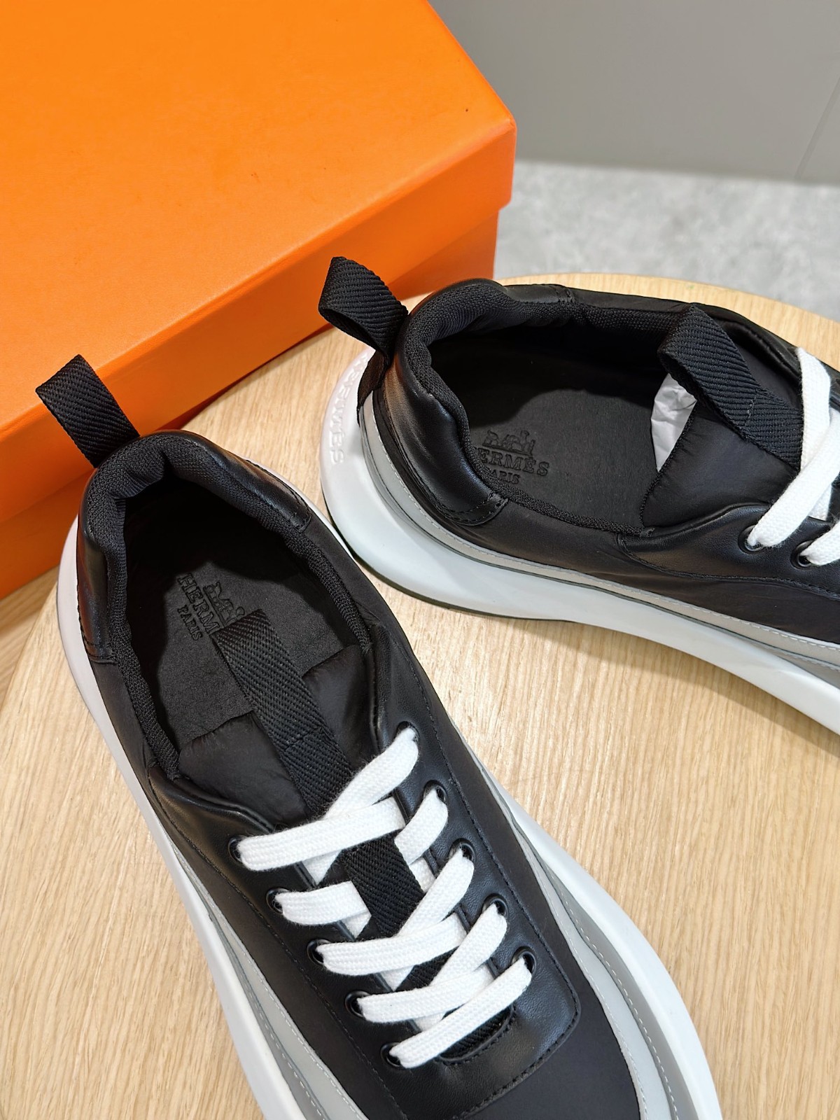 051 40123137 size 38-45
