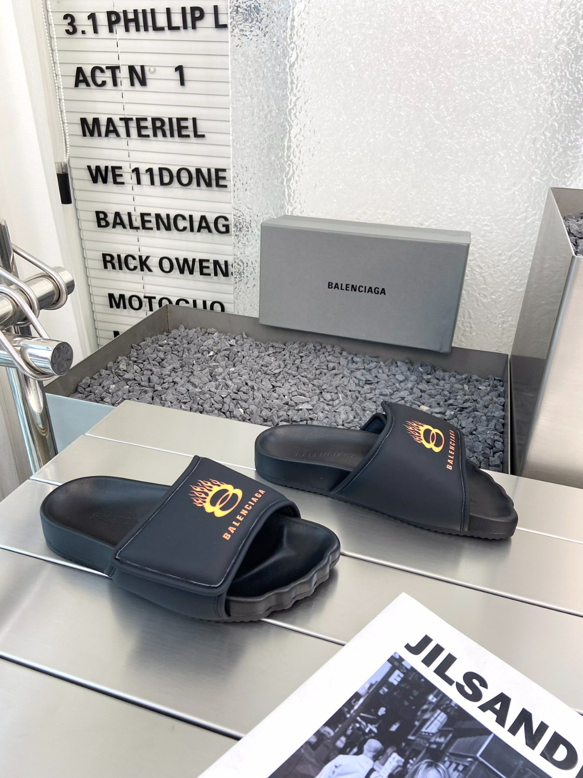 013 23123089 size 35-44