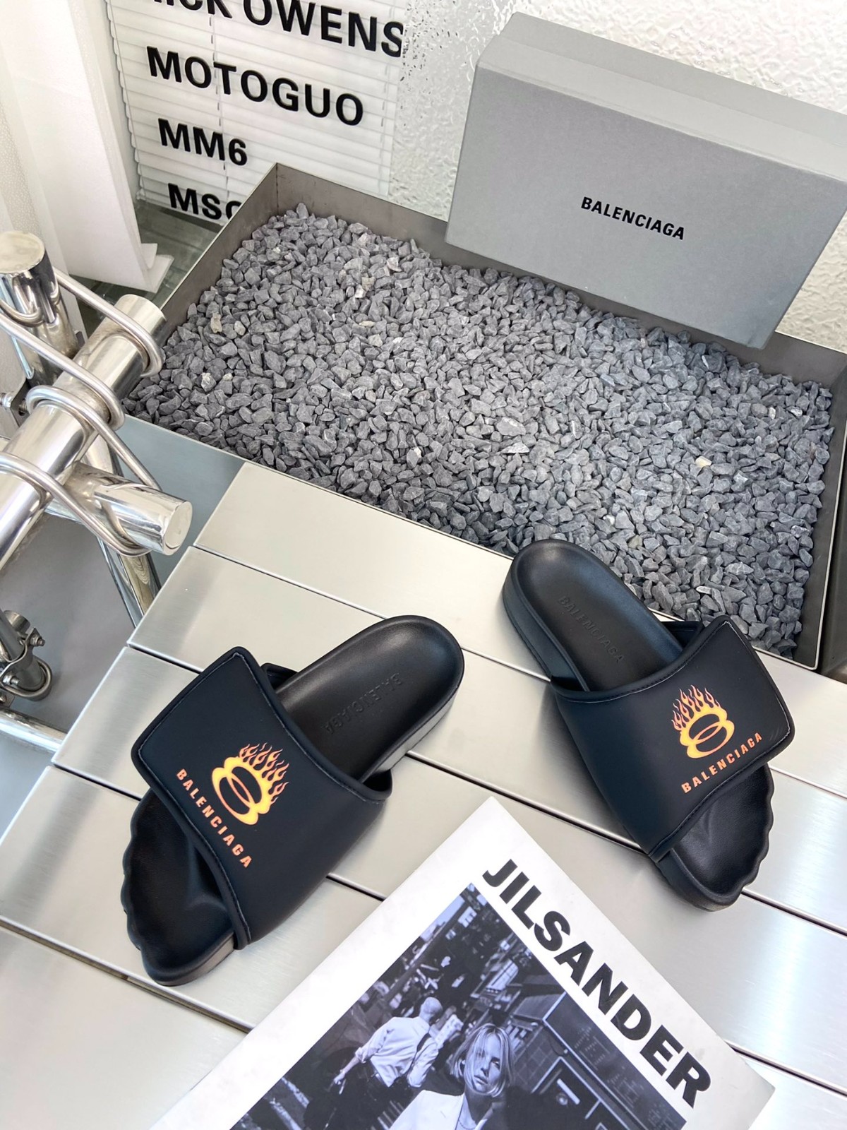 013 23123089 size 35-44