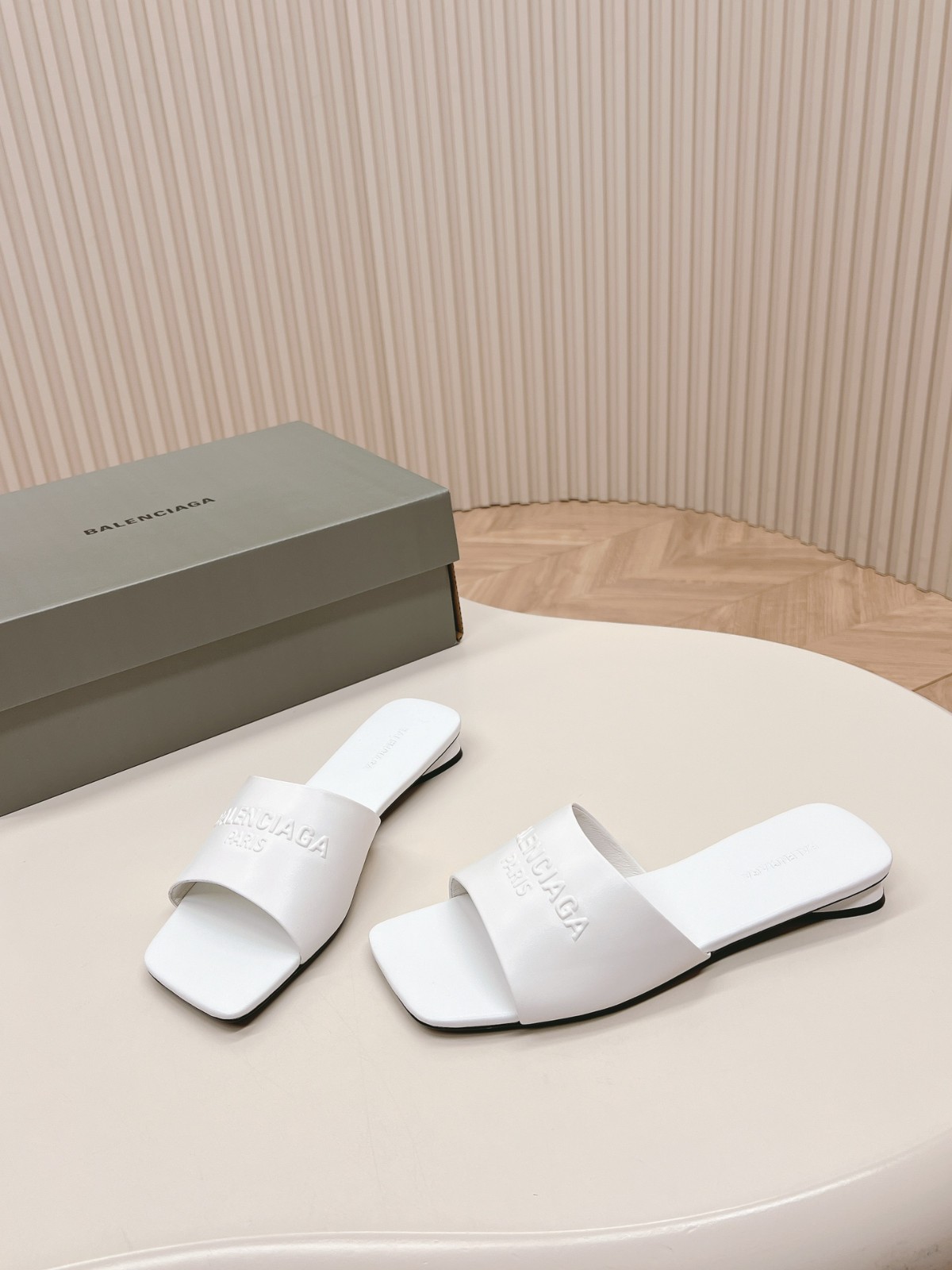 012 28123106 size 35-40