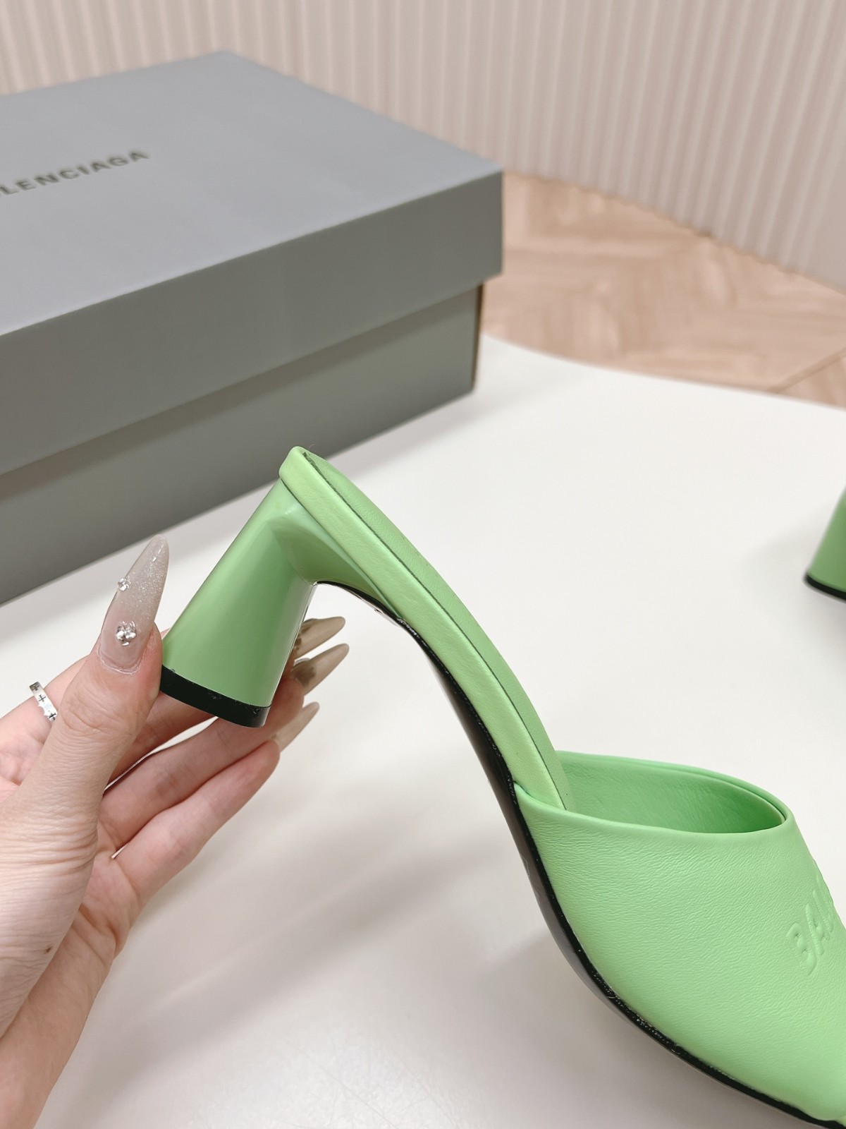 009 28123106 size 35-40