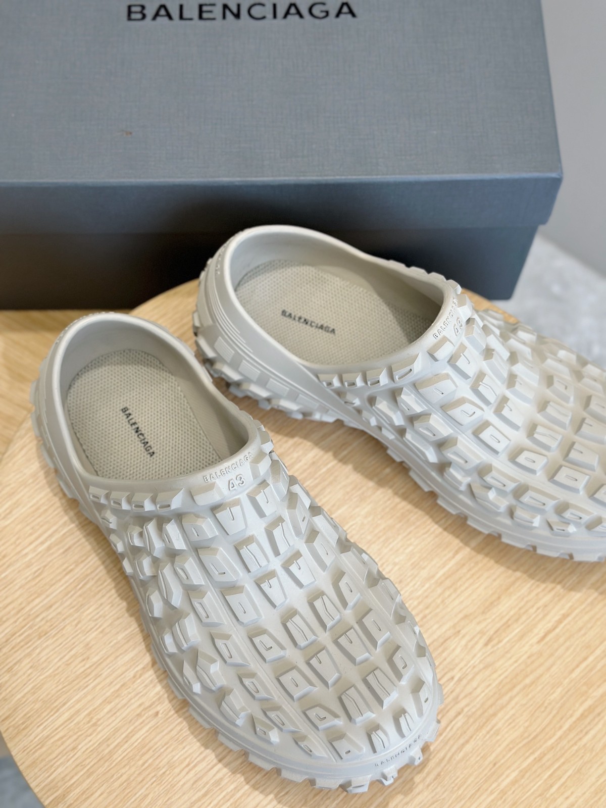 001 22123097 size 35-45