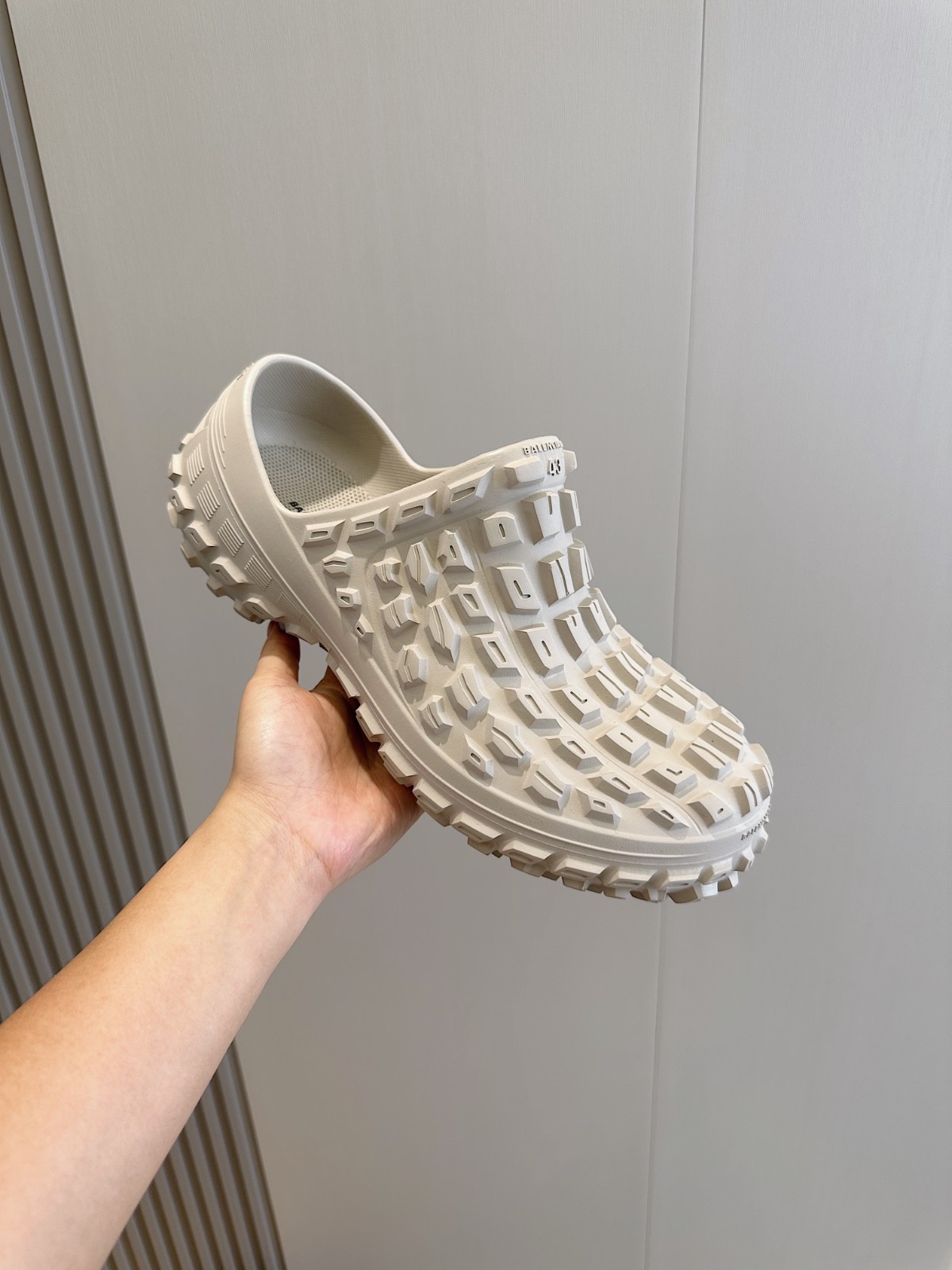 001 22123097 size 35-45