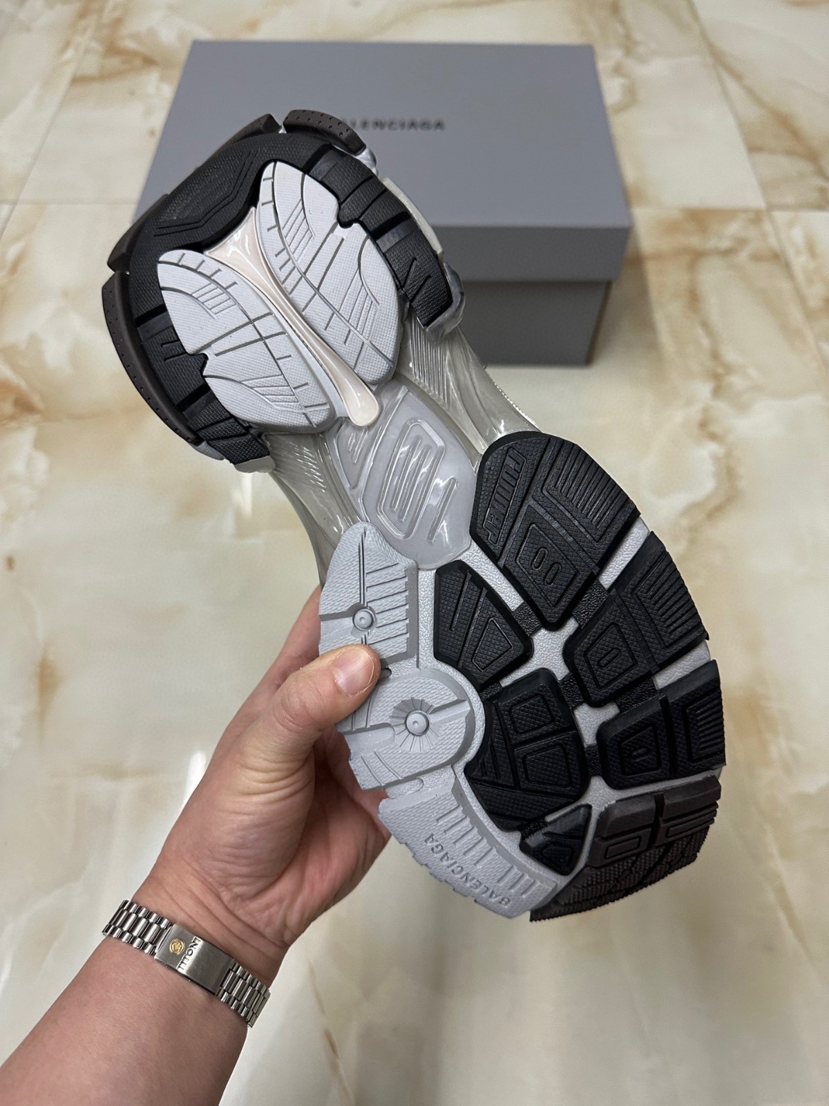050 45123152 size 35-46