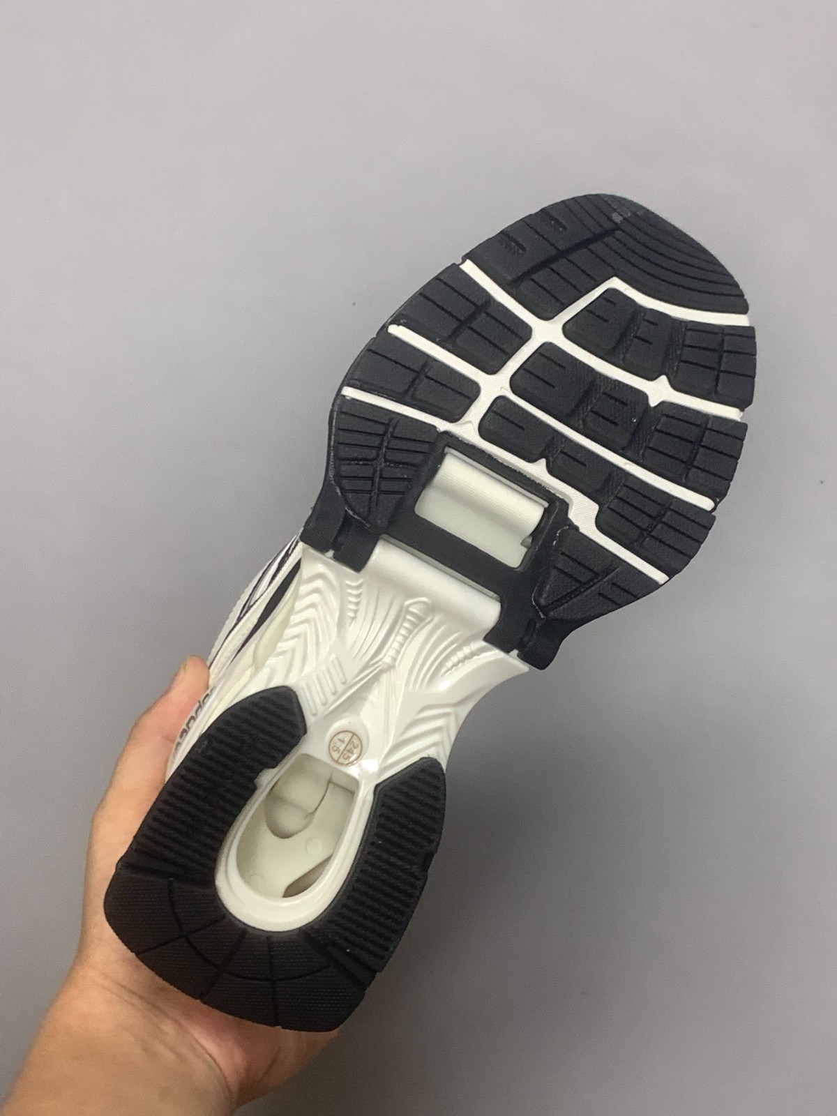 041 52123166 size 35-46