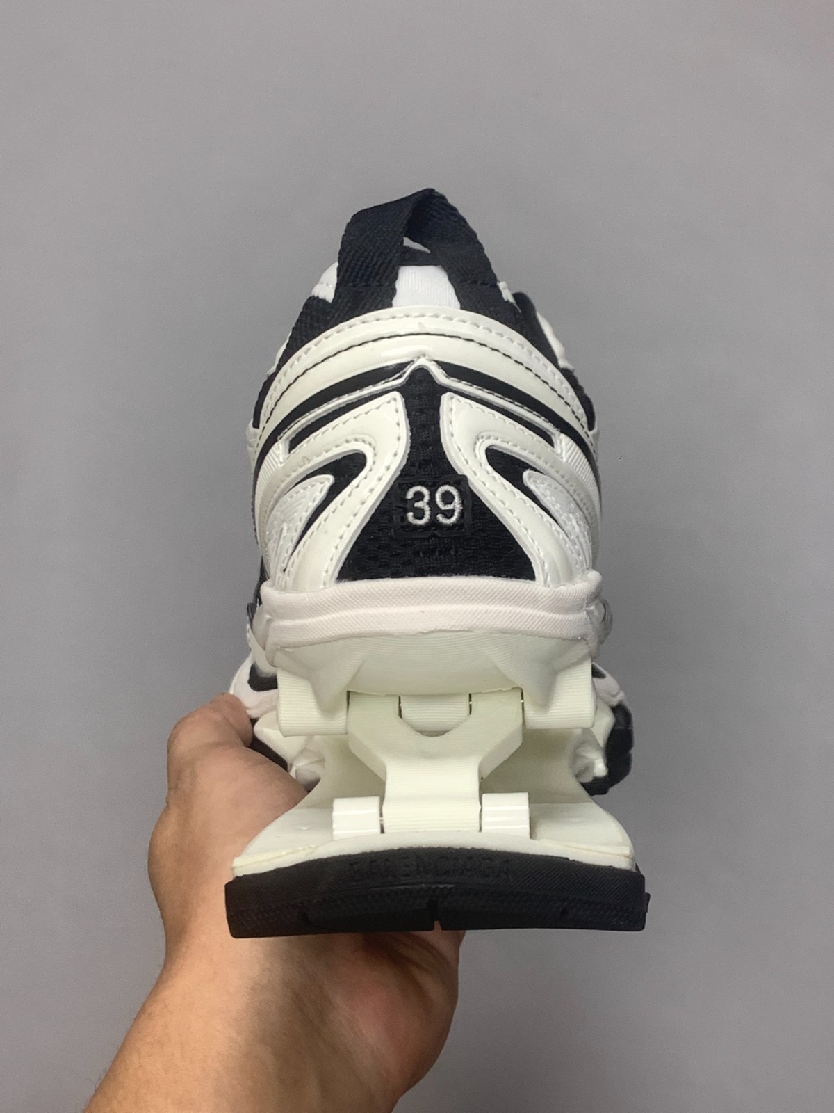 041 52123166 size 35-46