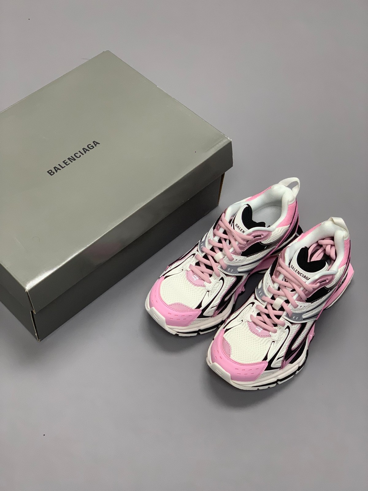 039 52123166 size 35-46