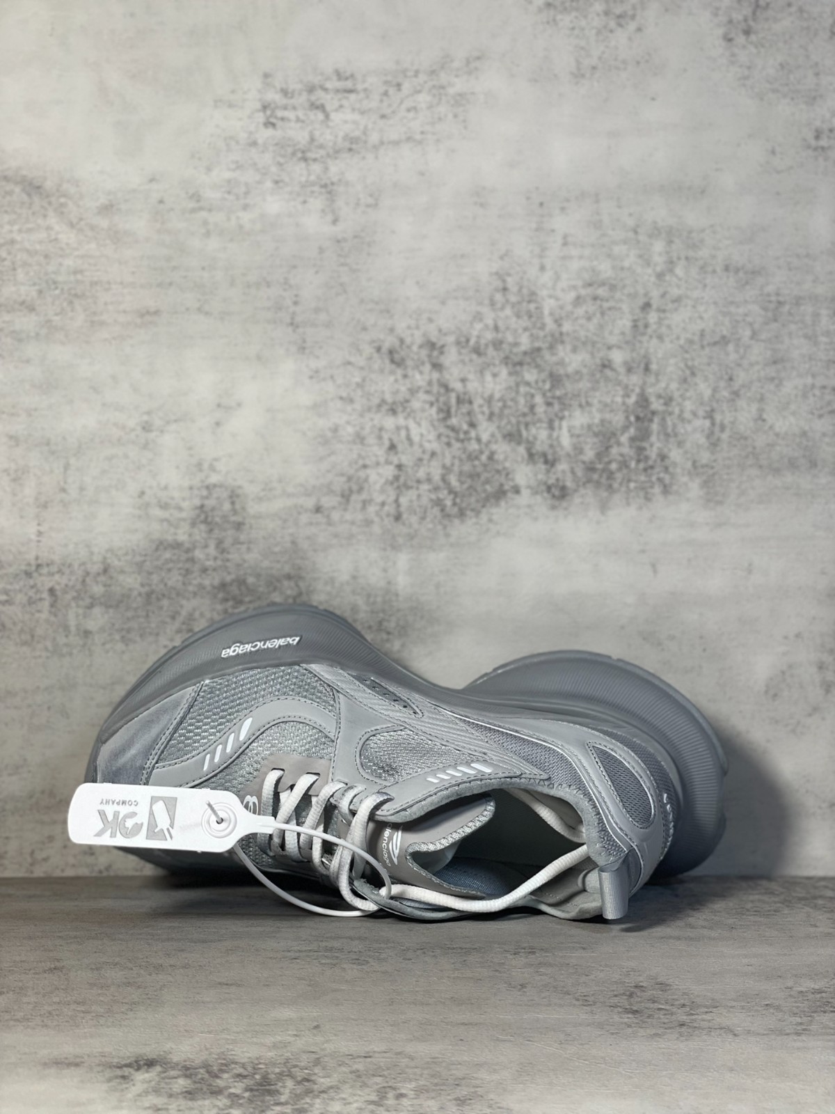 020 33123112 size 35-46