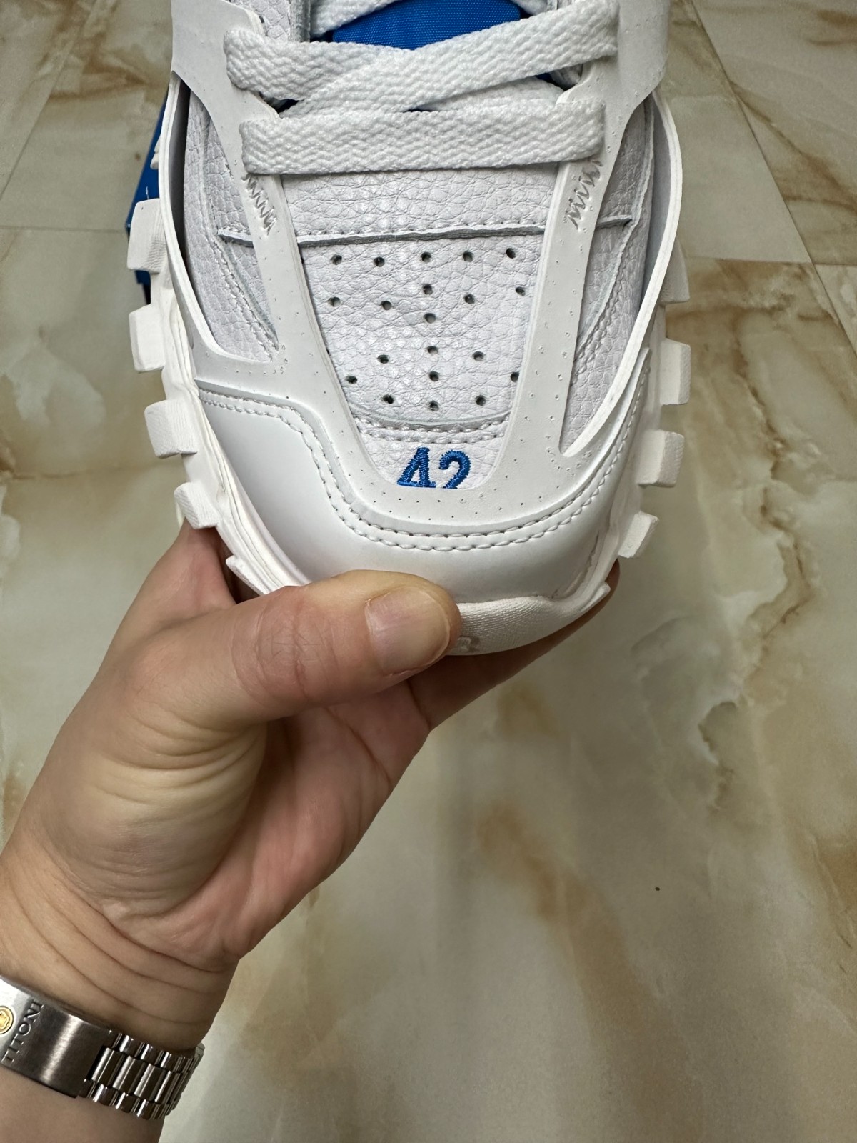 016 4212137 size 35-46